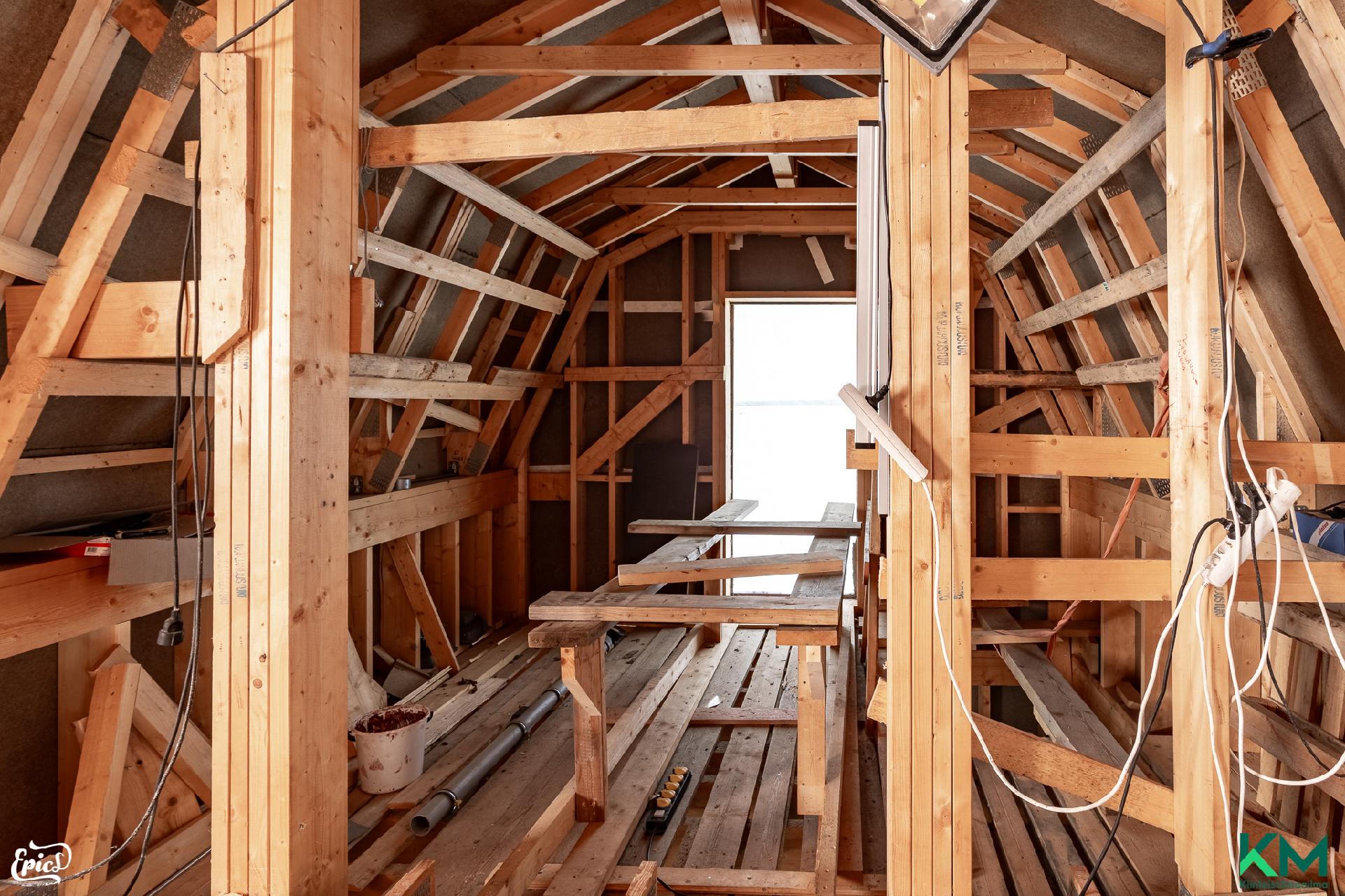 yläkerran eteisaula