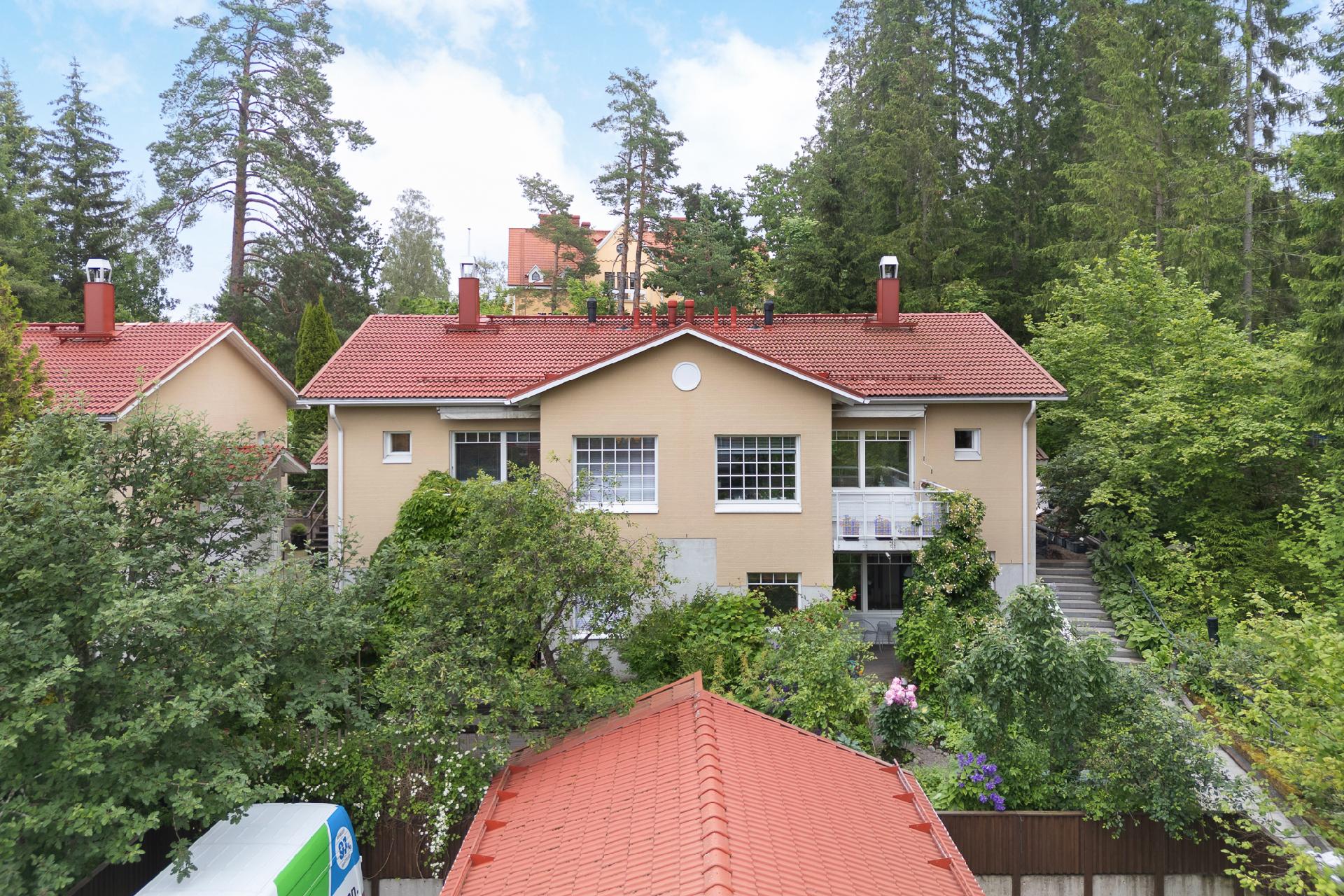 julkisivu