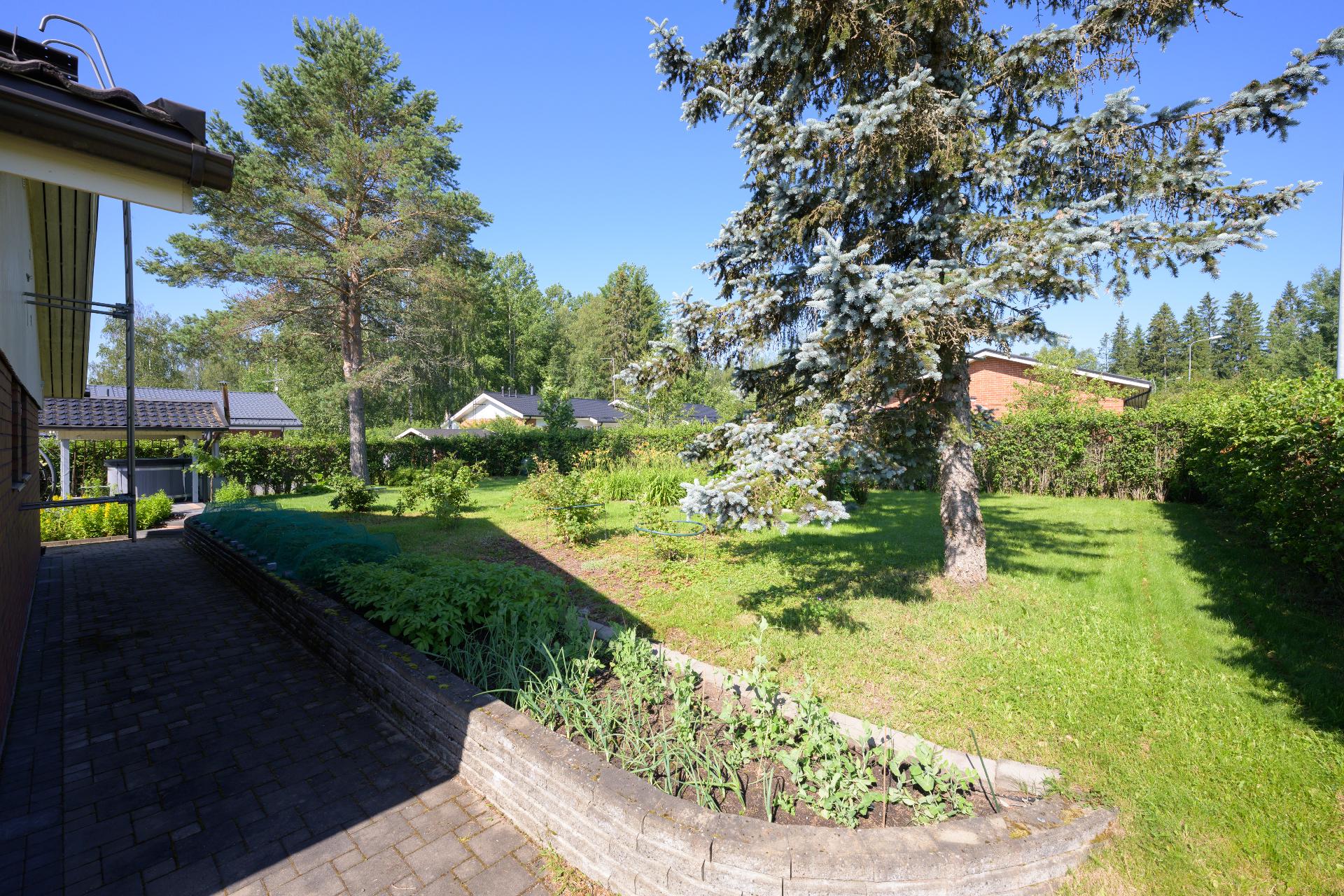 Keskitie 1, Röykkä, Nurmijärvi