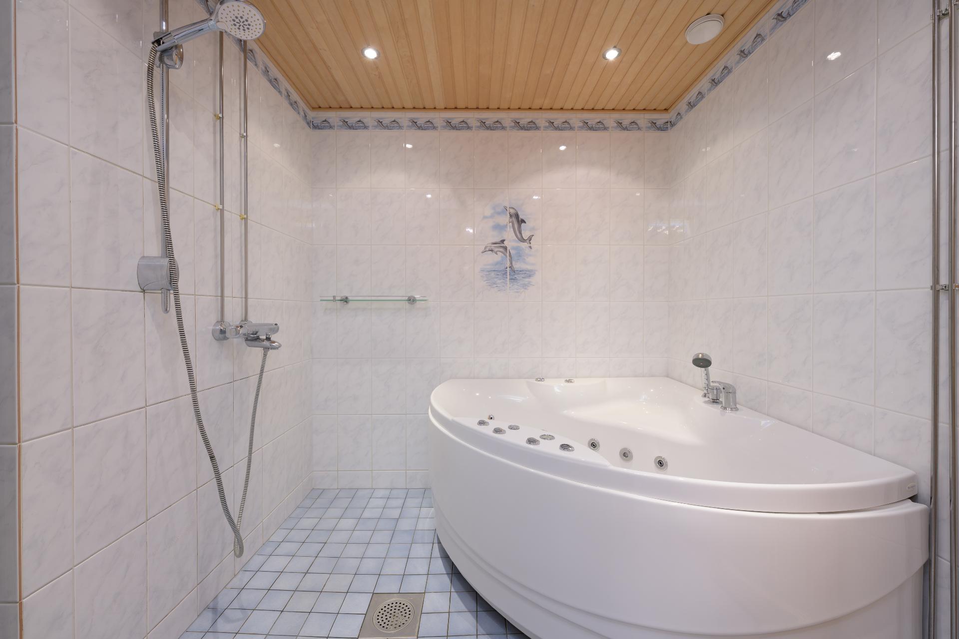 Keskitie 1, Röykkä, Nurmijärvi