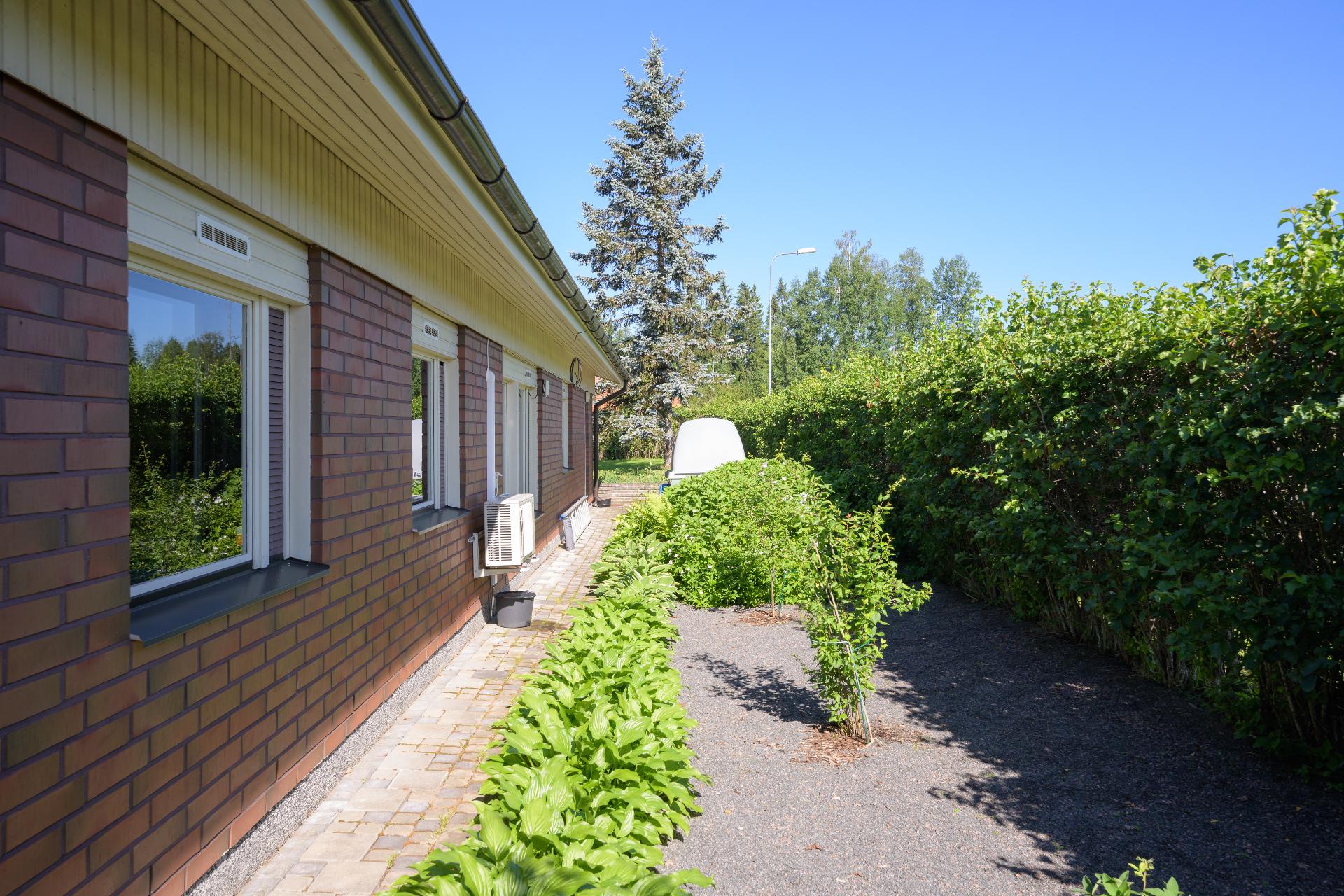 Keskitie 1, Röykkä, Nurmijärvi