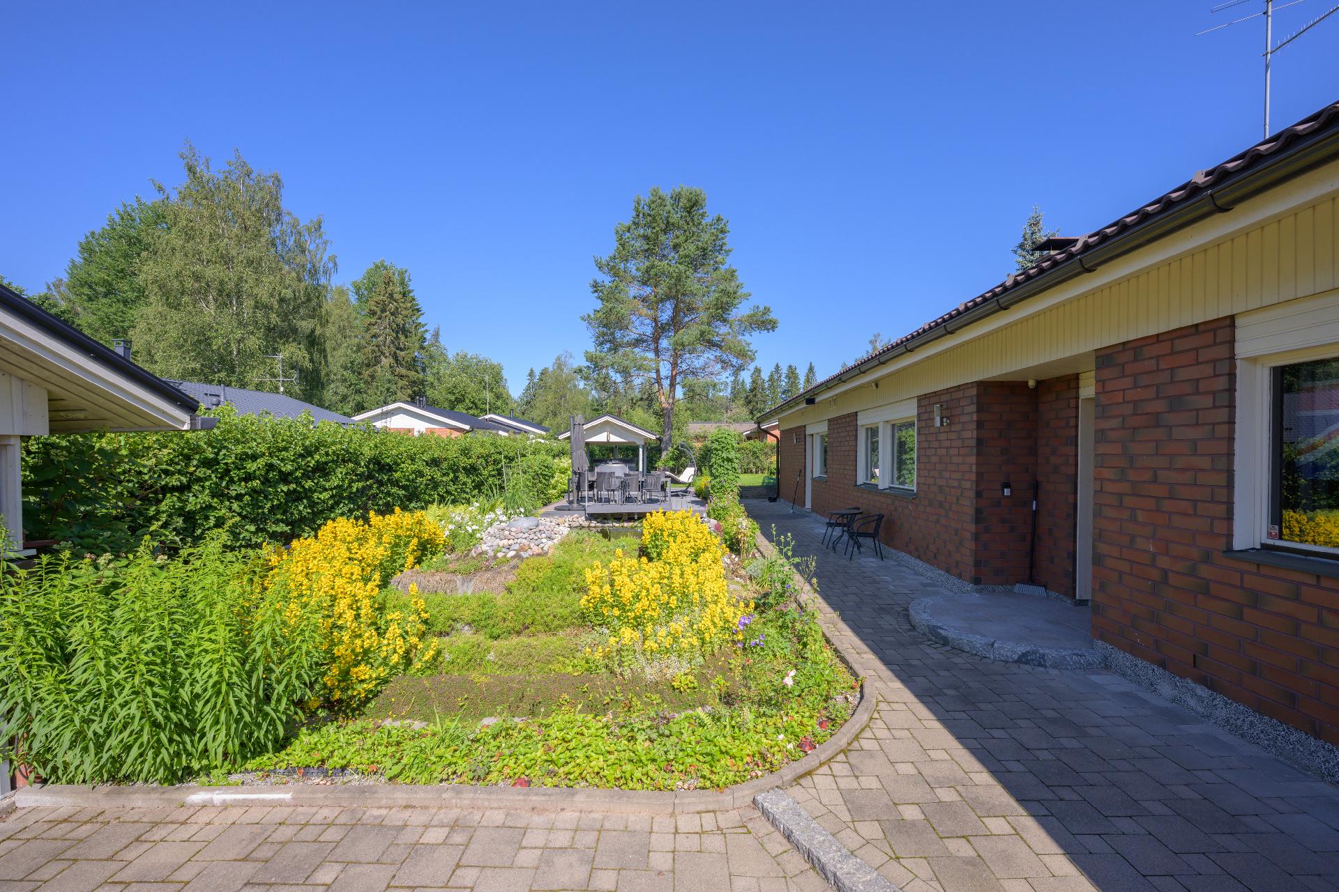 Keskitie 1, Röykkä, Nurmijärvi