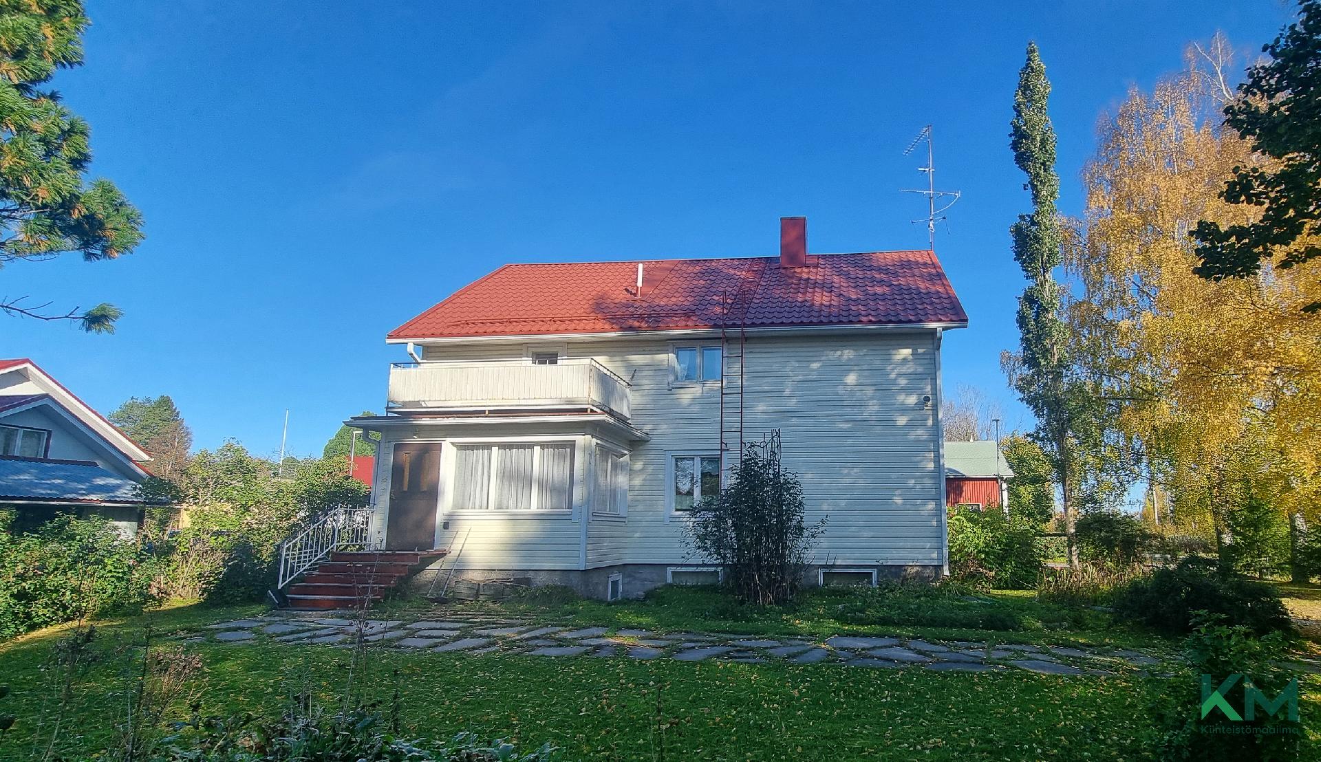 Tilat kahdessa kerroksessa