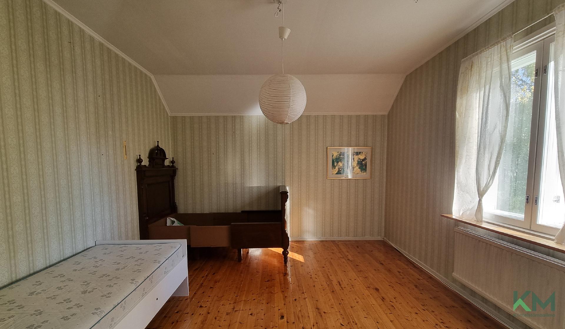 Useita makuuhuoneita