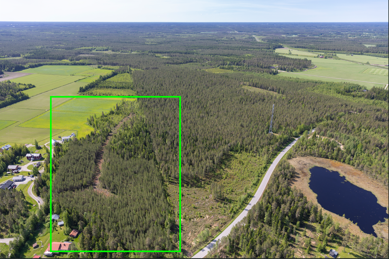 Västeråkersleden 1, Påras, Kruunupyy