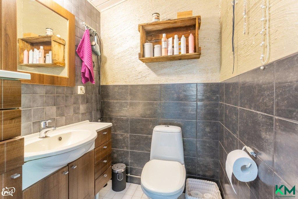 Putkistonniementie 6, Vaihmala, Lempäälä