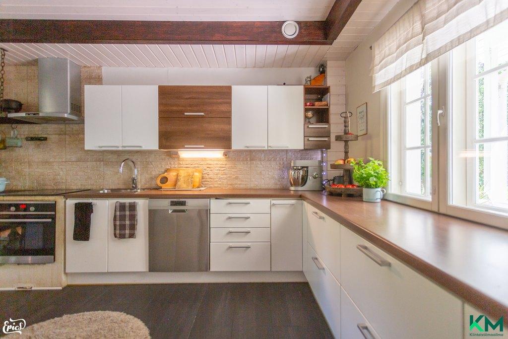 Putkistonniementie 6, Vaihmala, Lempäälä