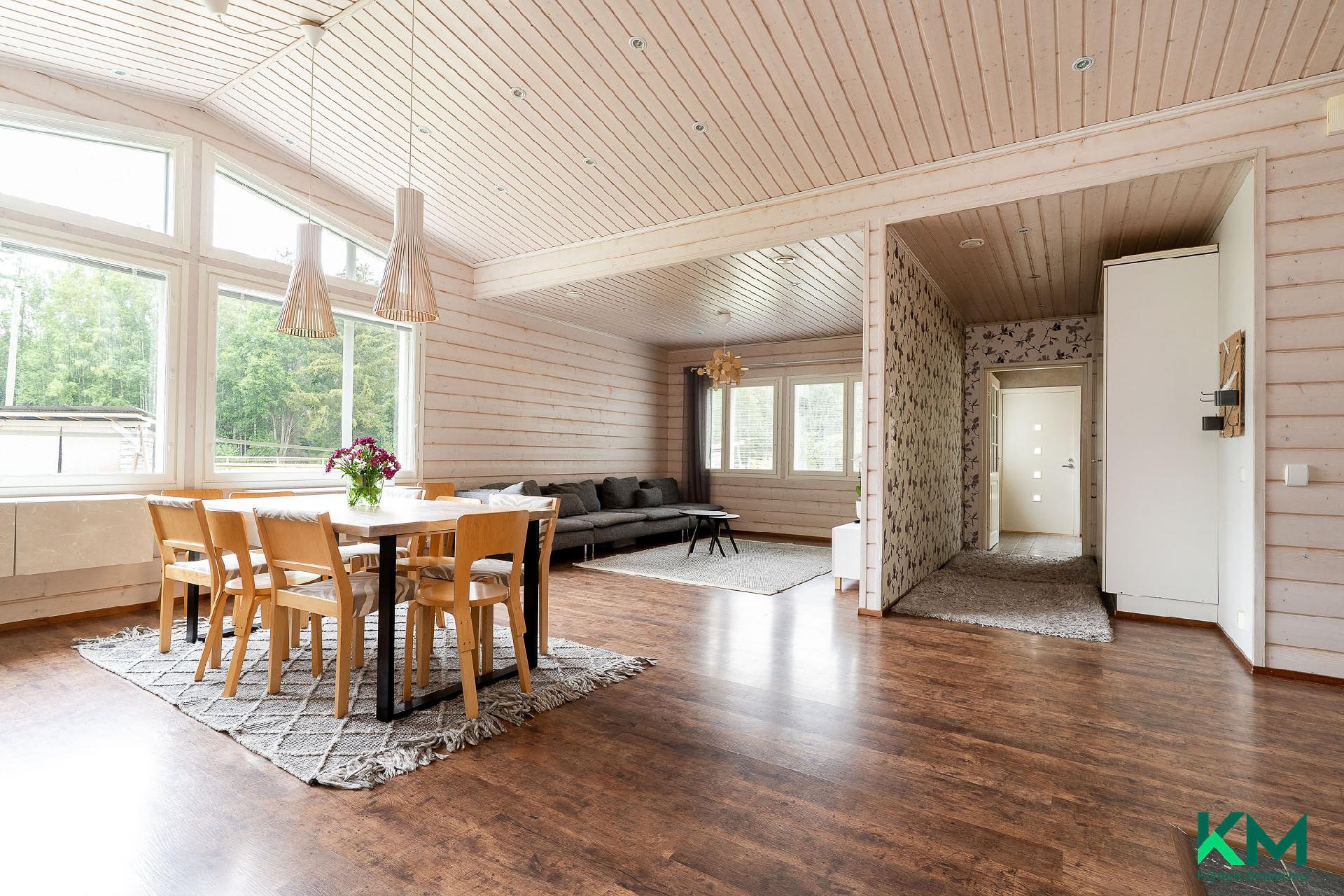 Luukkaalantie 168, Liuksiala, Kangasala