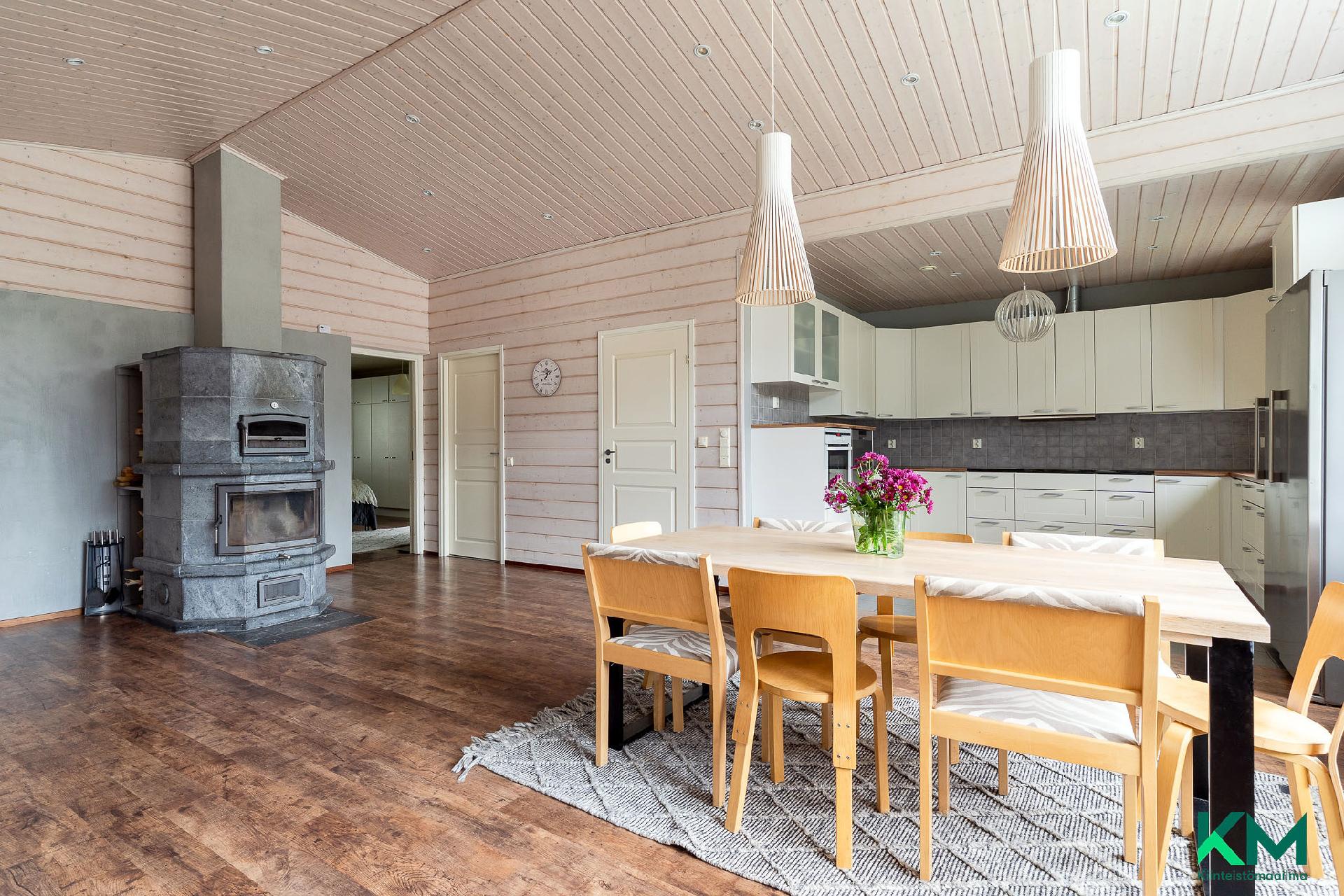 Luukkaalantie 168, Liuksiala, Kangasala