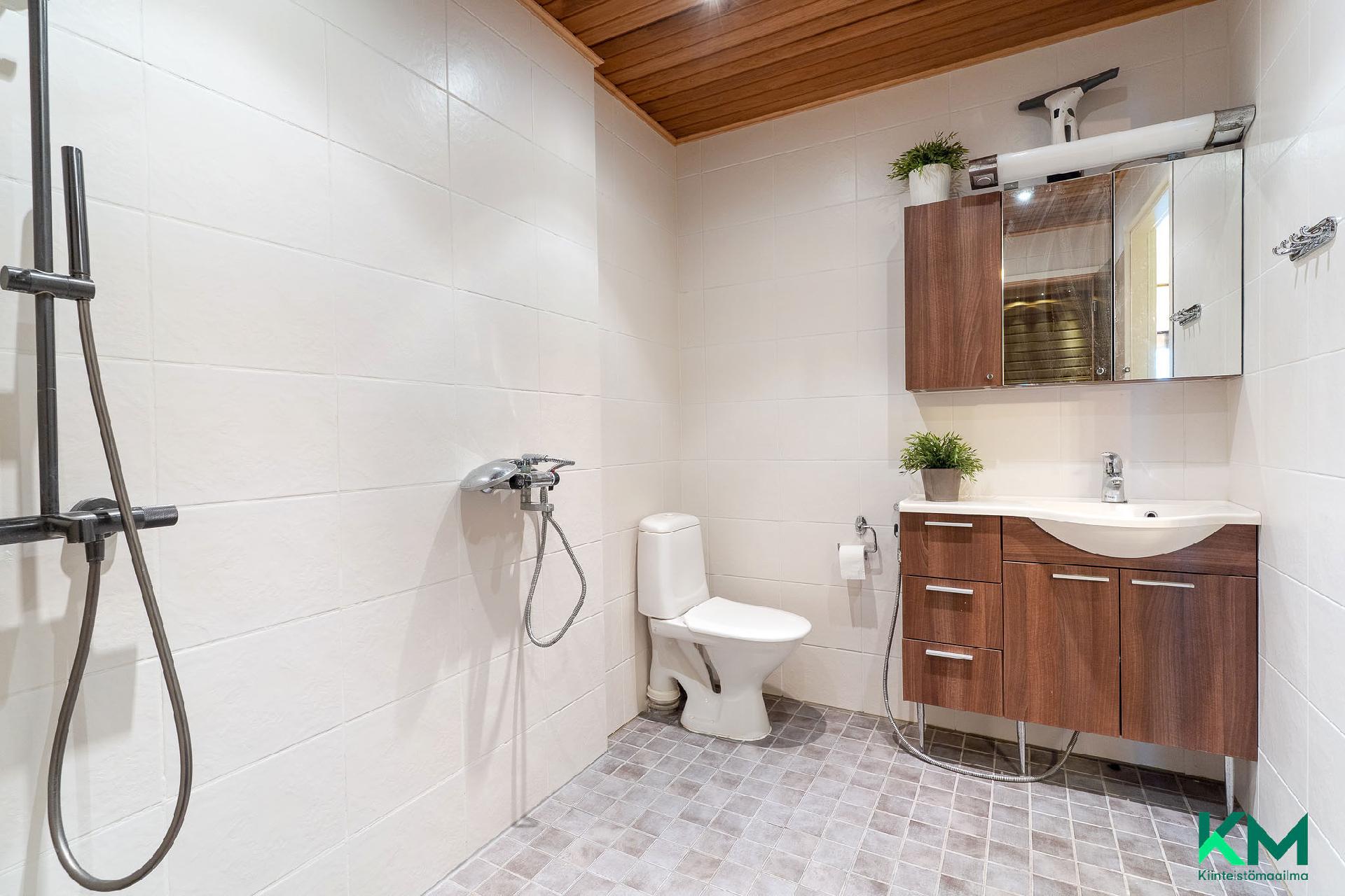 Luukkaalantie 168, Liuksiala, Kangasala