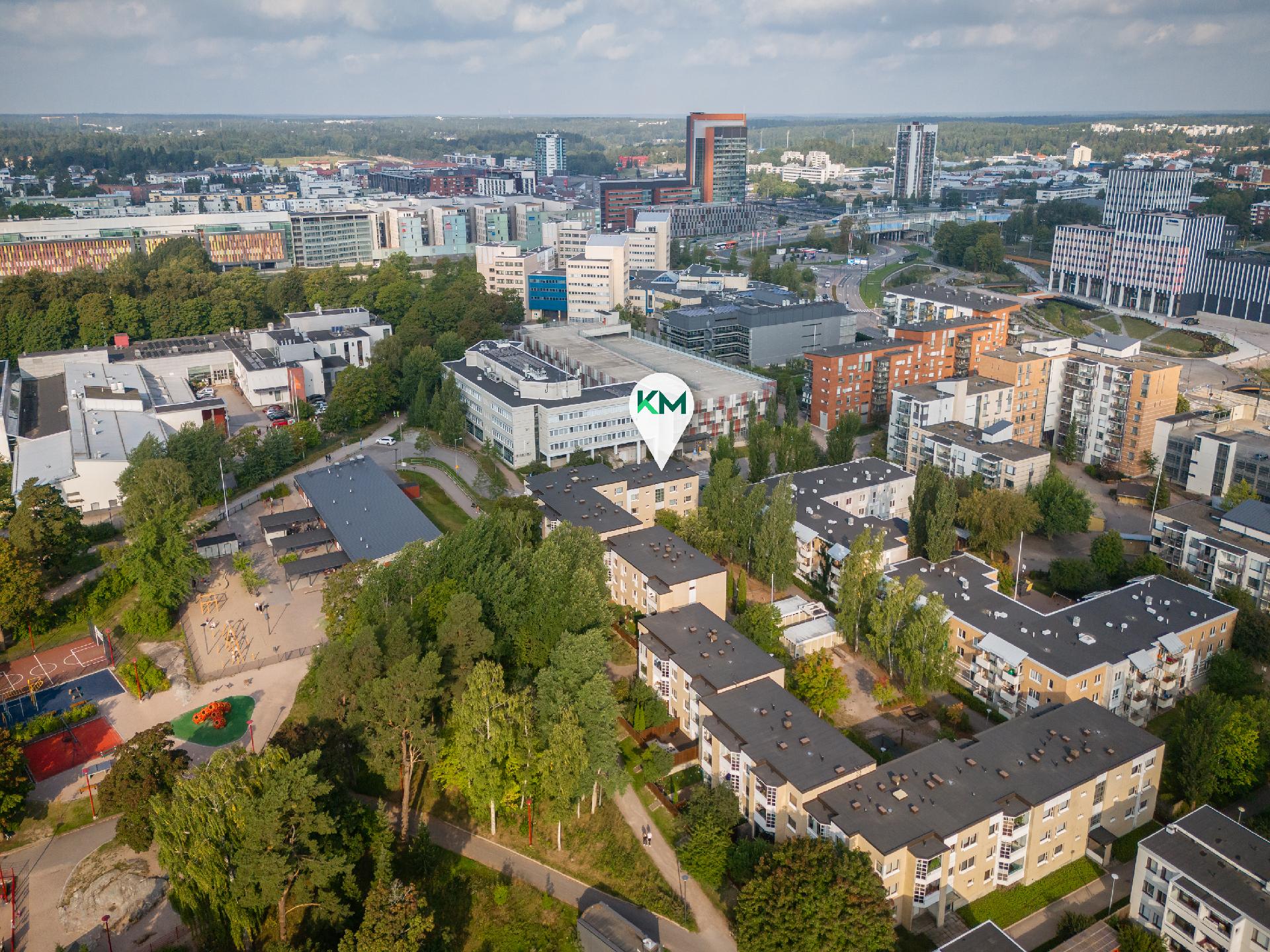 Komentajankatu 8, Perkkaa, Espoo