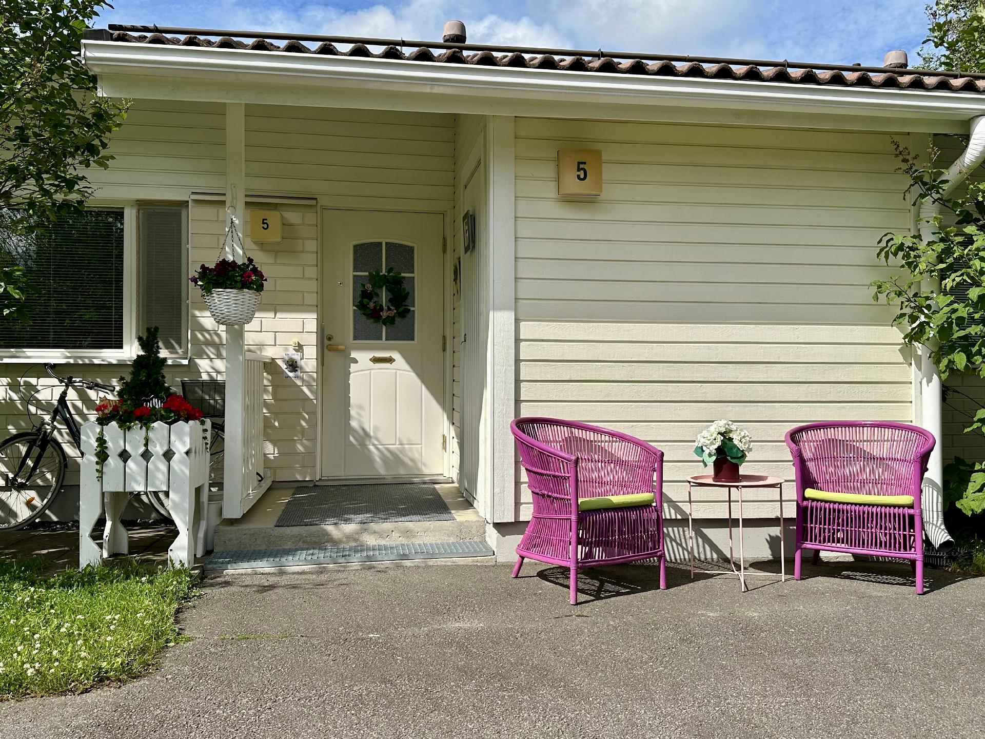 Palojoentie 13, Uhkola, Riihimäki