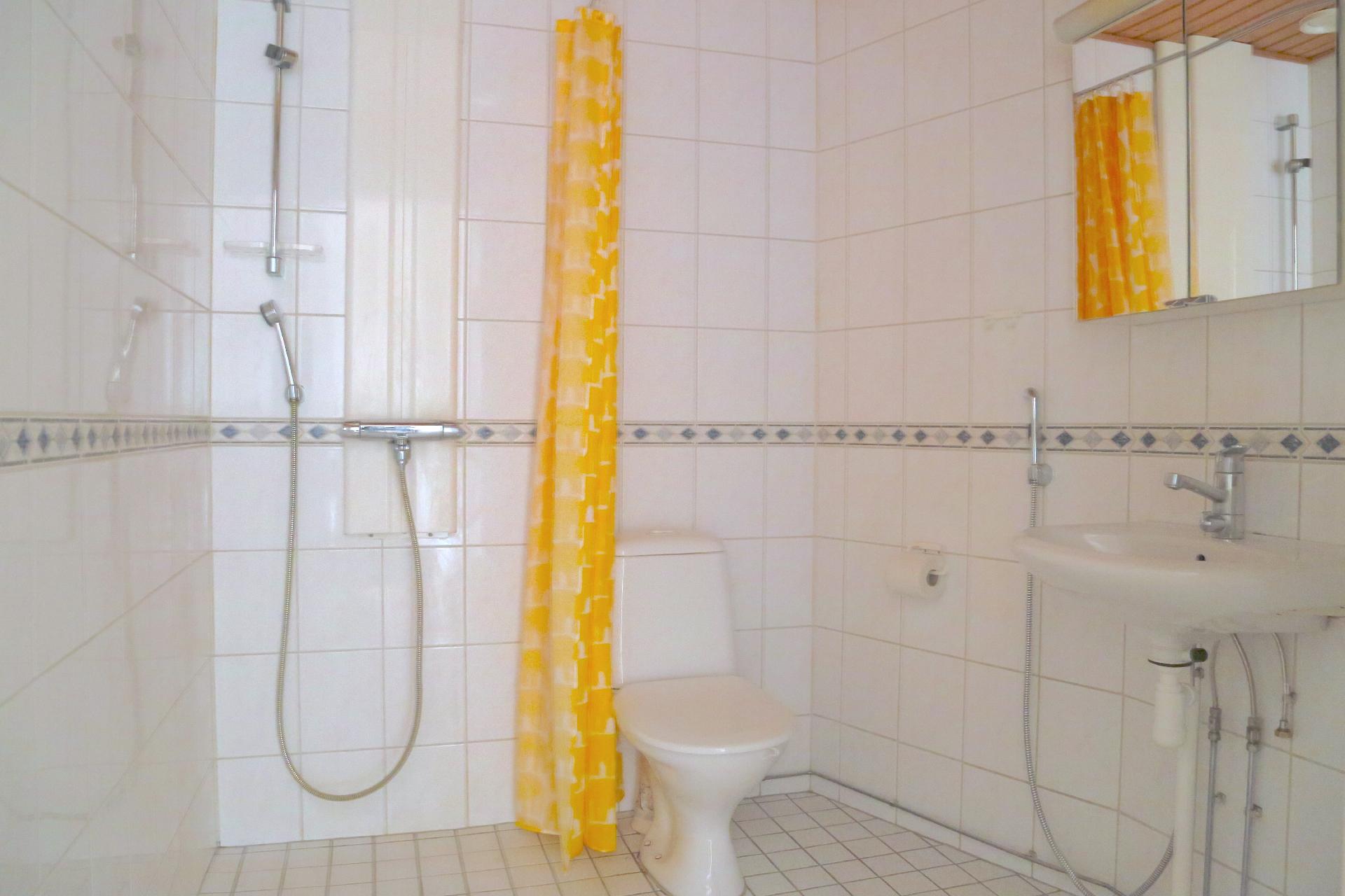 Leikosaarentie 27, Aurinkolahti, Helsinki