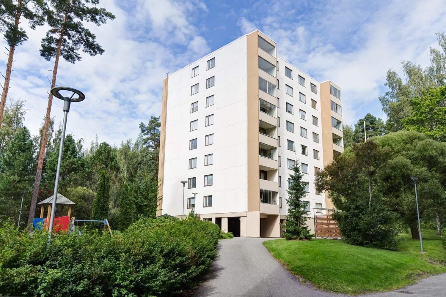 Lielahdenkatu 27, Lentävänniemi, Tampere