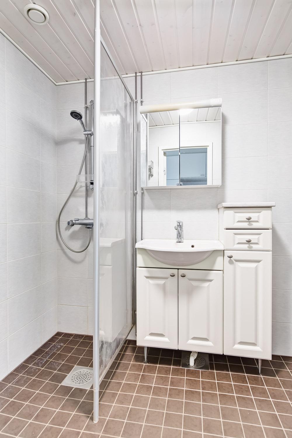 Lielahdenkatu 27, Lentävänniemi, Tampere