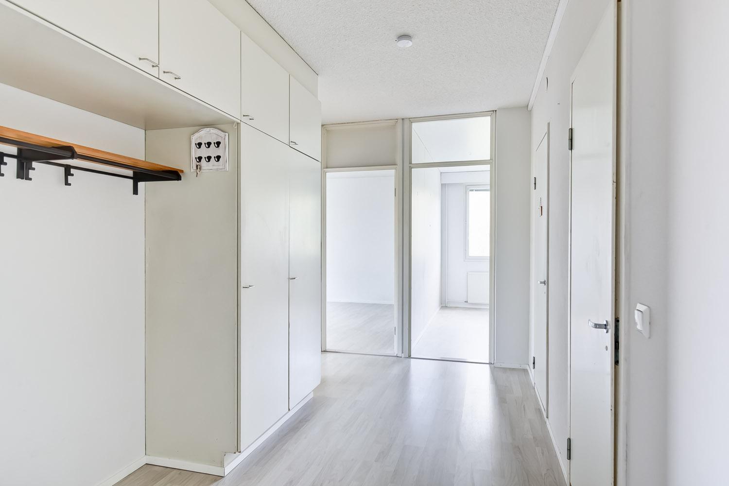 Lielahdenkatu 27, Lentävänniemi, Tampere