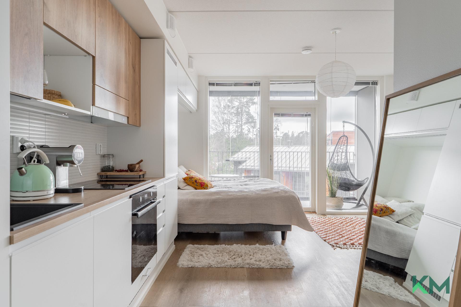 Eteisestä huoneistoon