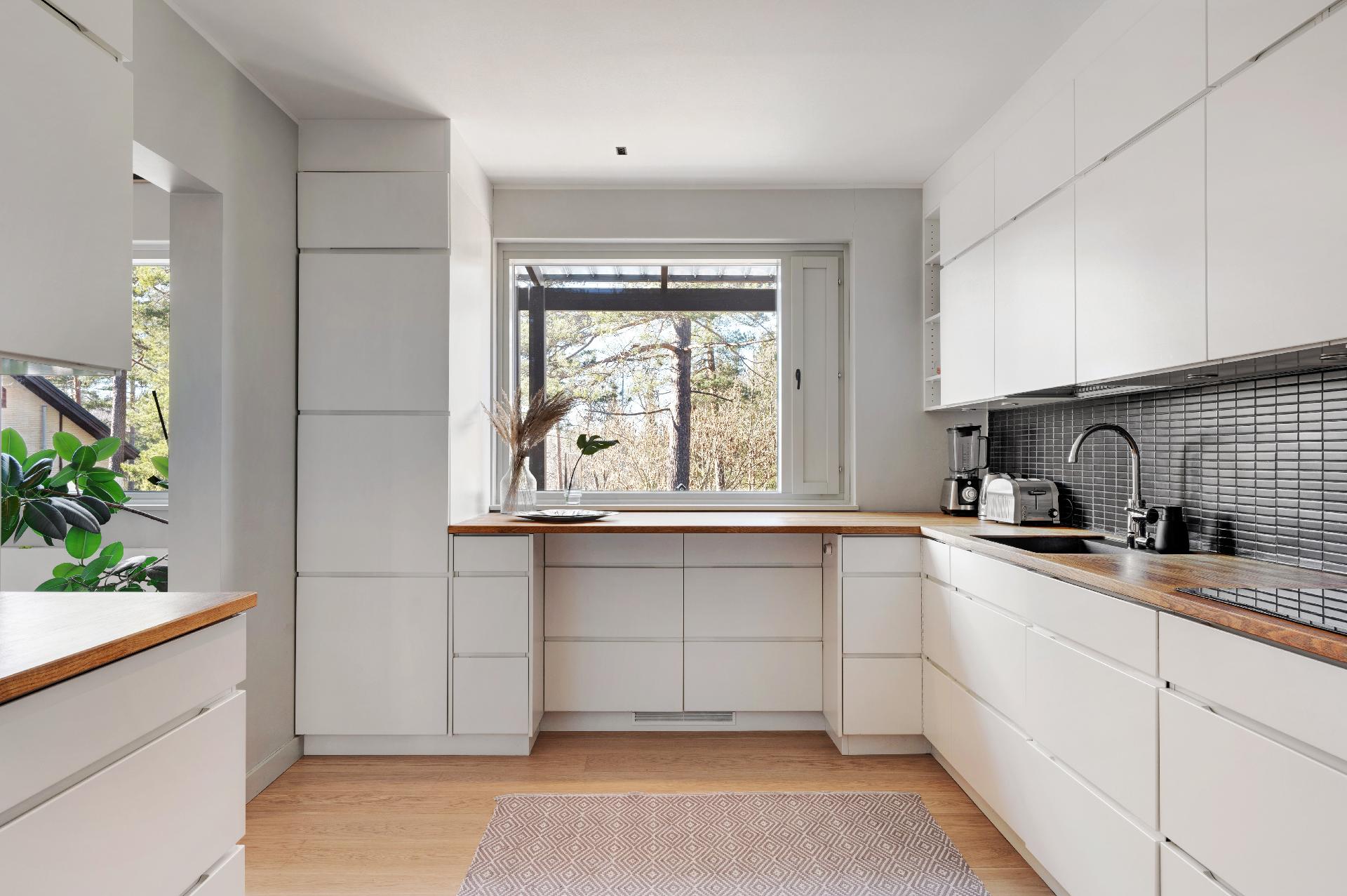 Kavallintie 25, Kauniainen