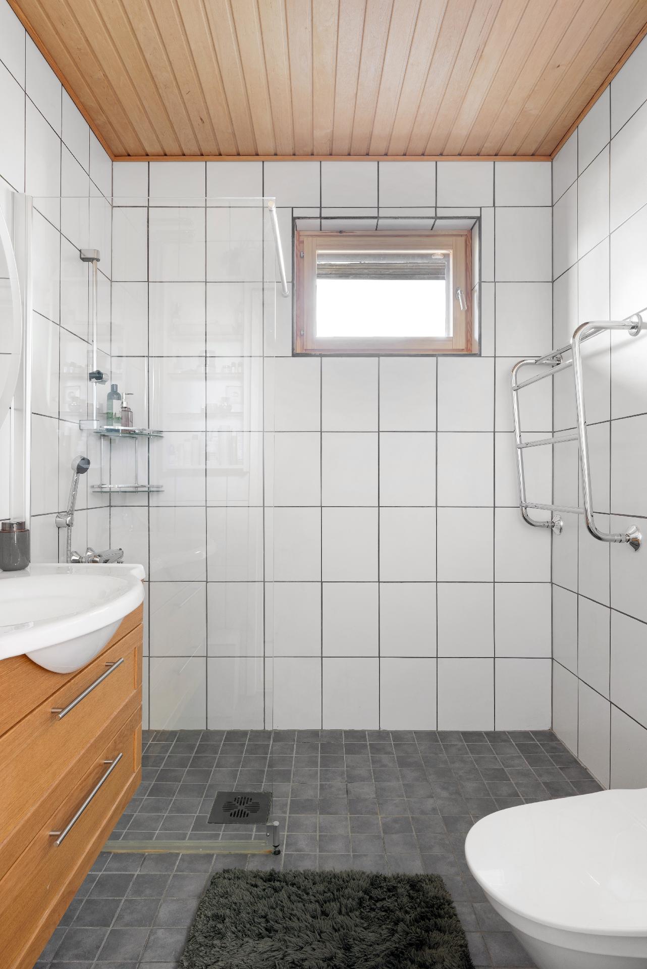 Kavallintie 25, Kauniainen