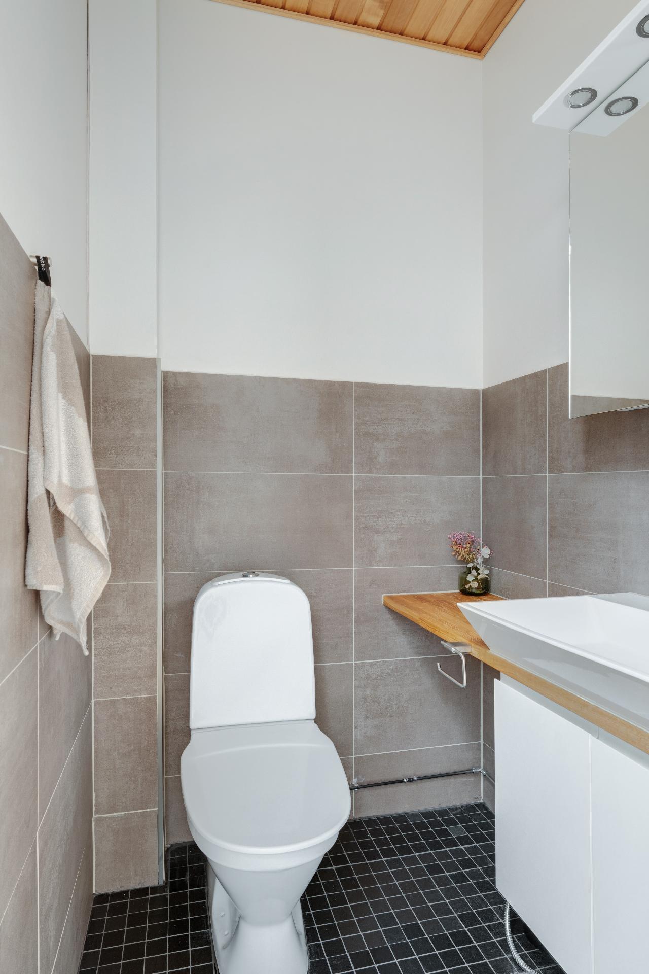 Kavallintie 25, Kauniainen