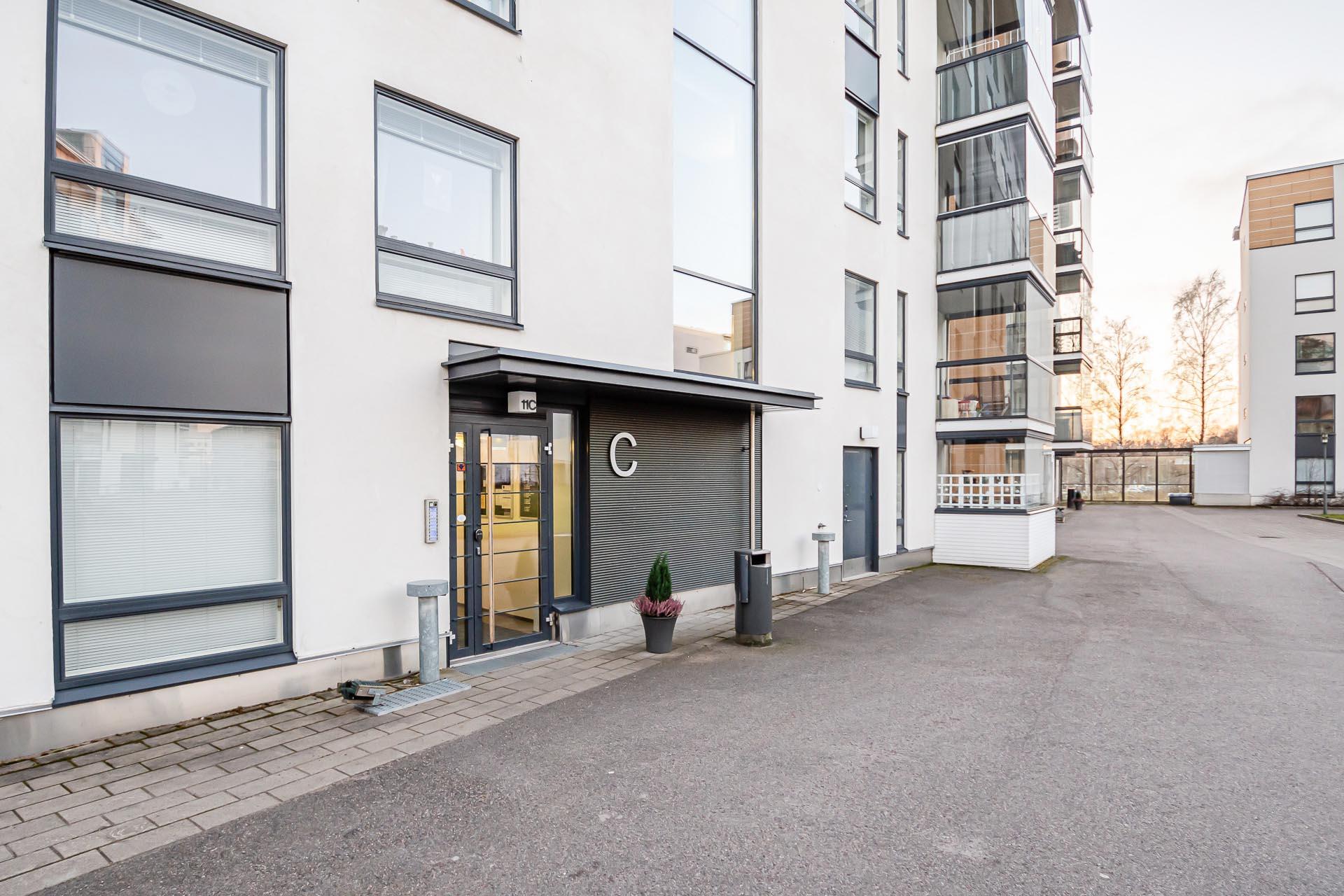 Revontulentie 11, Tapiola, Espoo