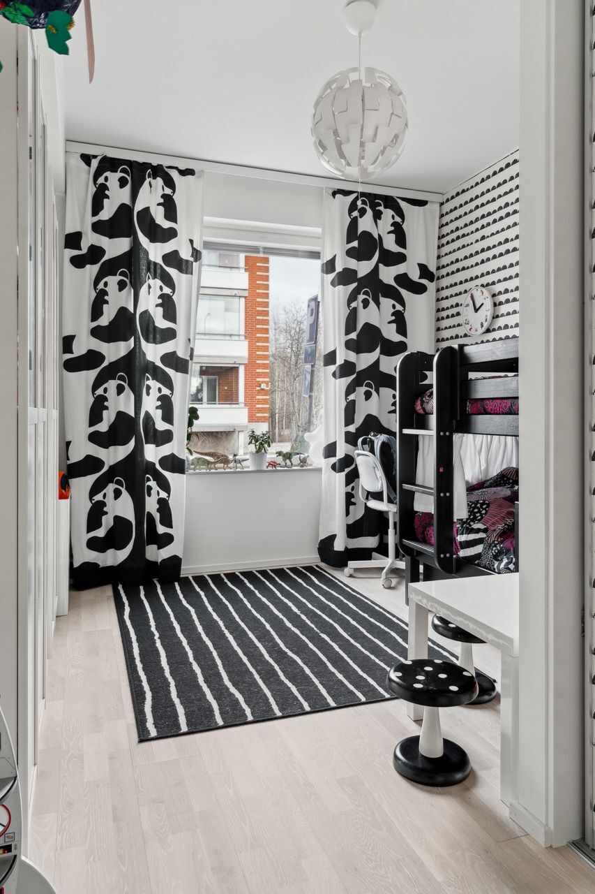 Ruutikellarintie 8, Mäkkylä, Espoo