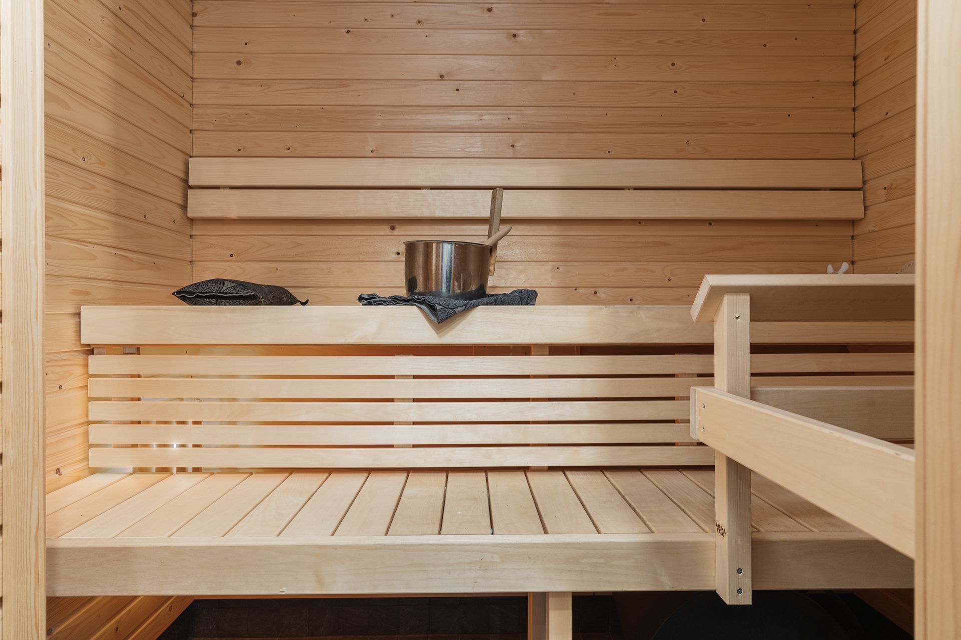 Ruutikellarintie 8, Mäkkylä, Espoo