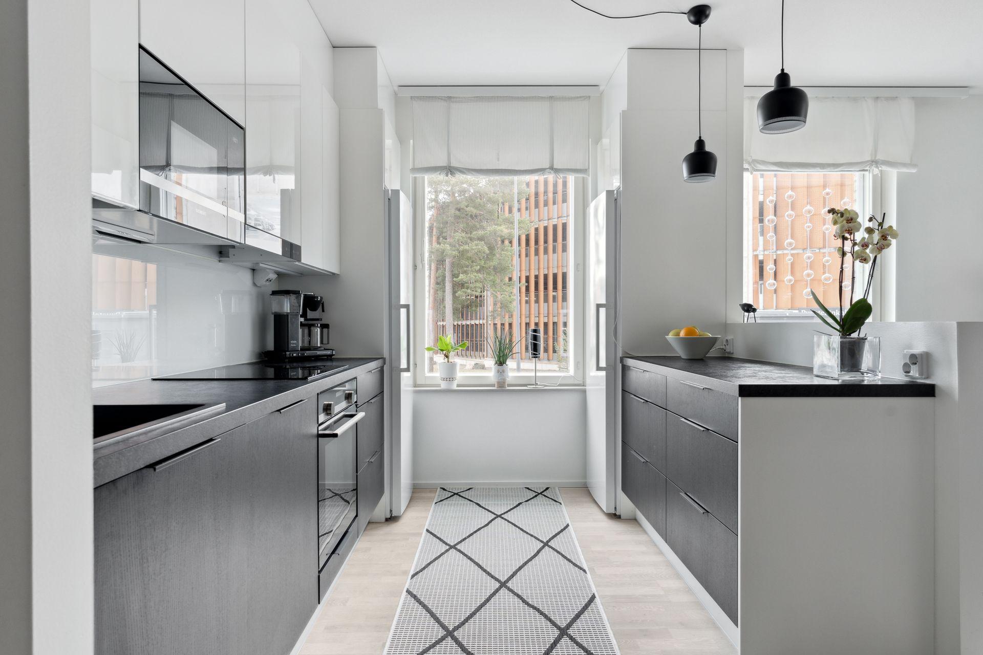 Ruutikellarintie 8, Mäkkylä, Espoo