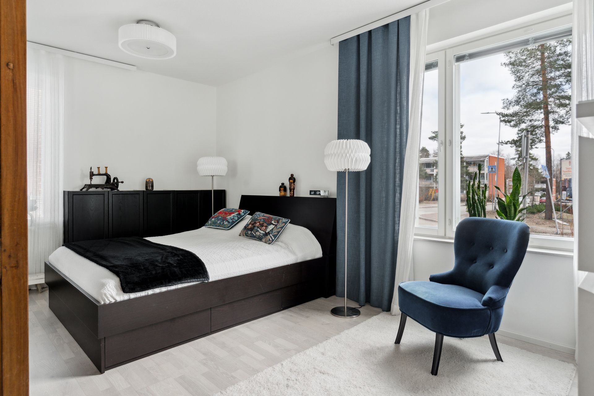 Ruutikellarintie 8, Mäkkylä, Espoo