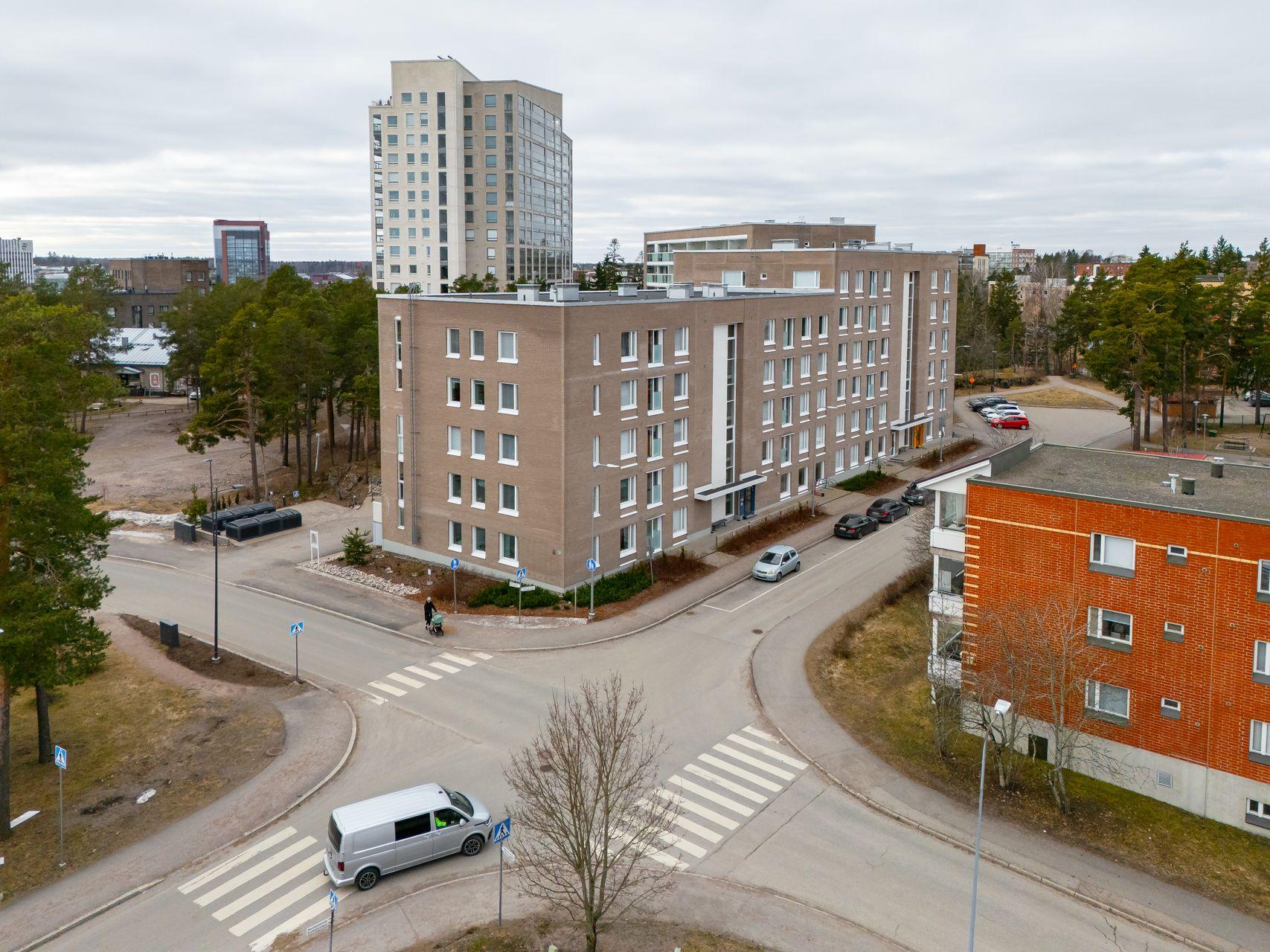 Ruutikellarintie 8, Mäkkylä, Espoo