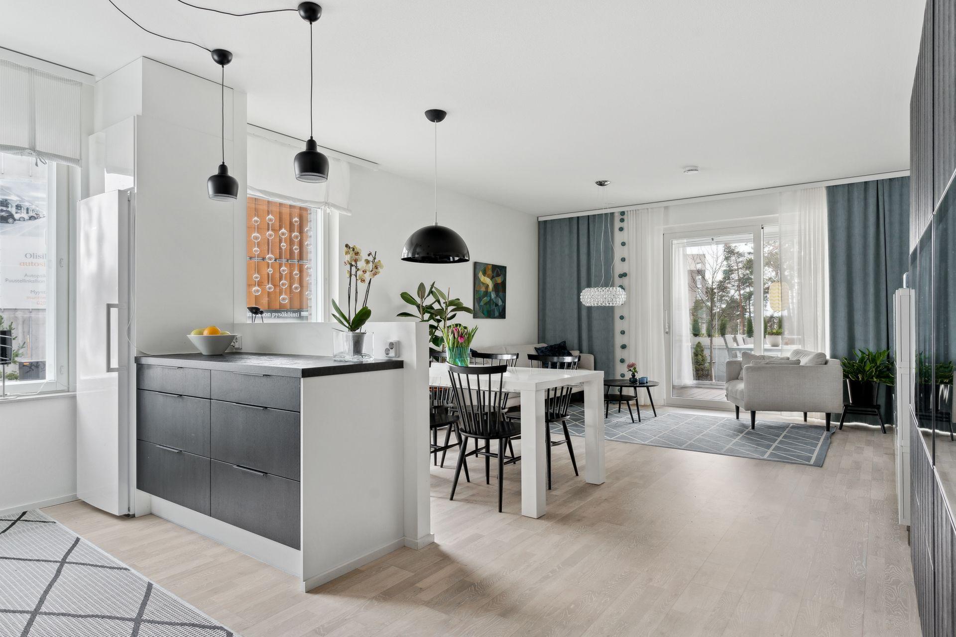 Ruutikellarintie 8, Mäkkylä, Espoo