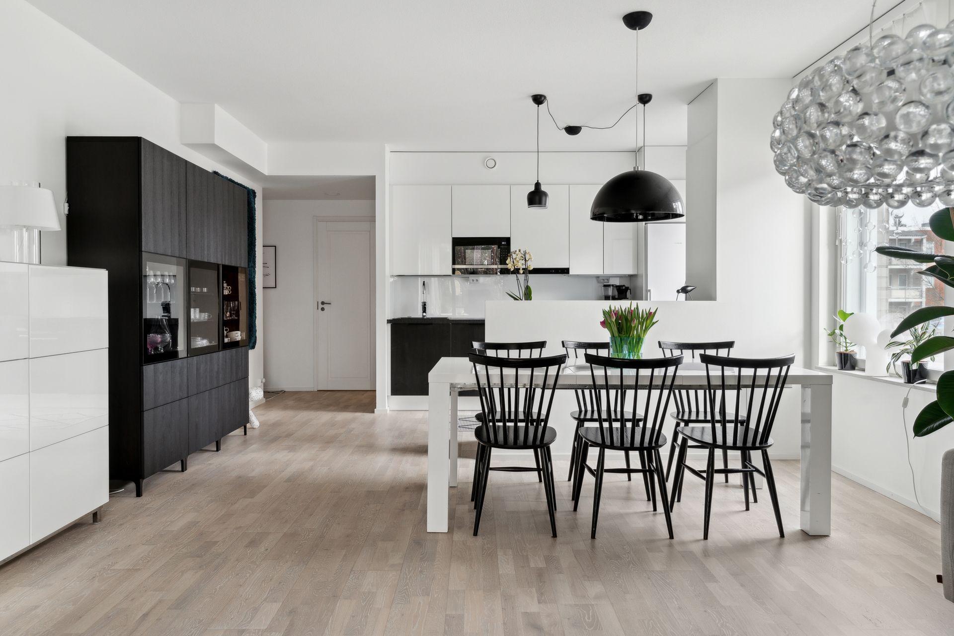 Ruutikellarintie 8, Mäkkylä, Espoo