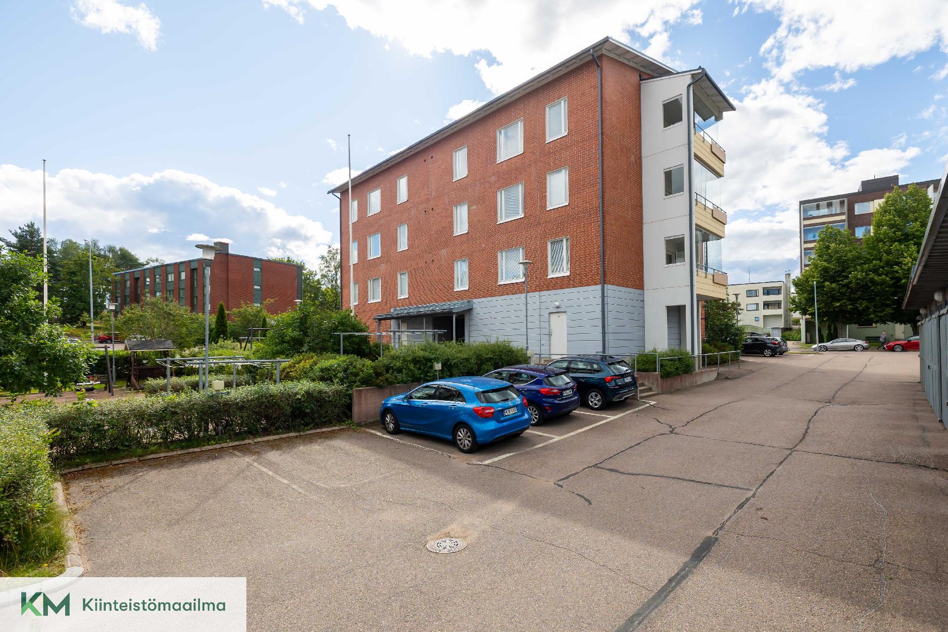 Lähteenkatu 1, Karhula, Kotka