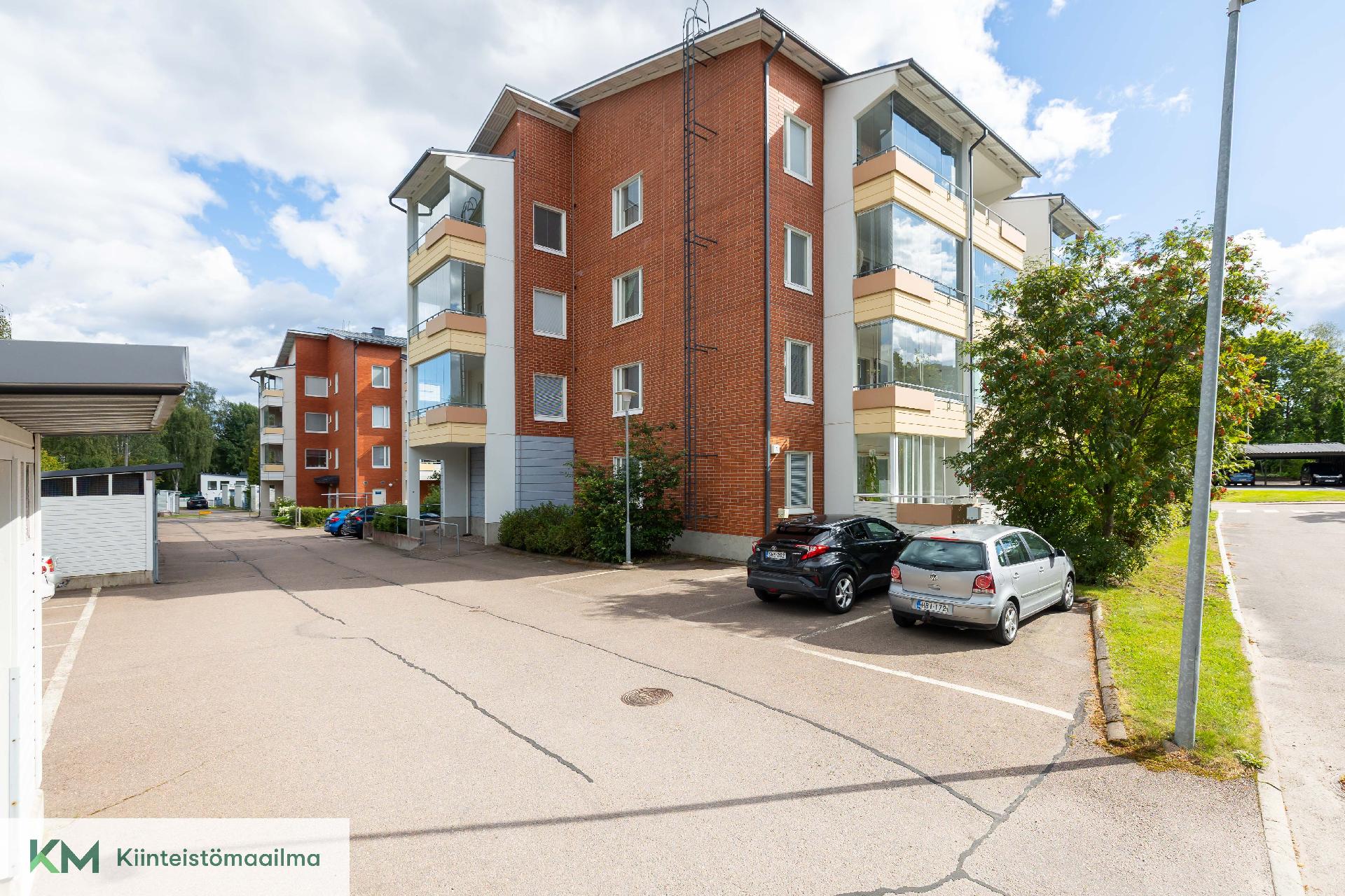 Lähteenkatu 1, Karhula, Kotka