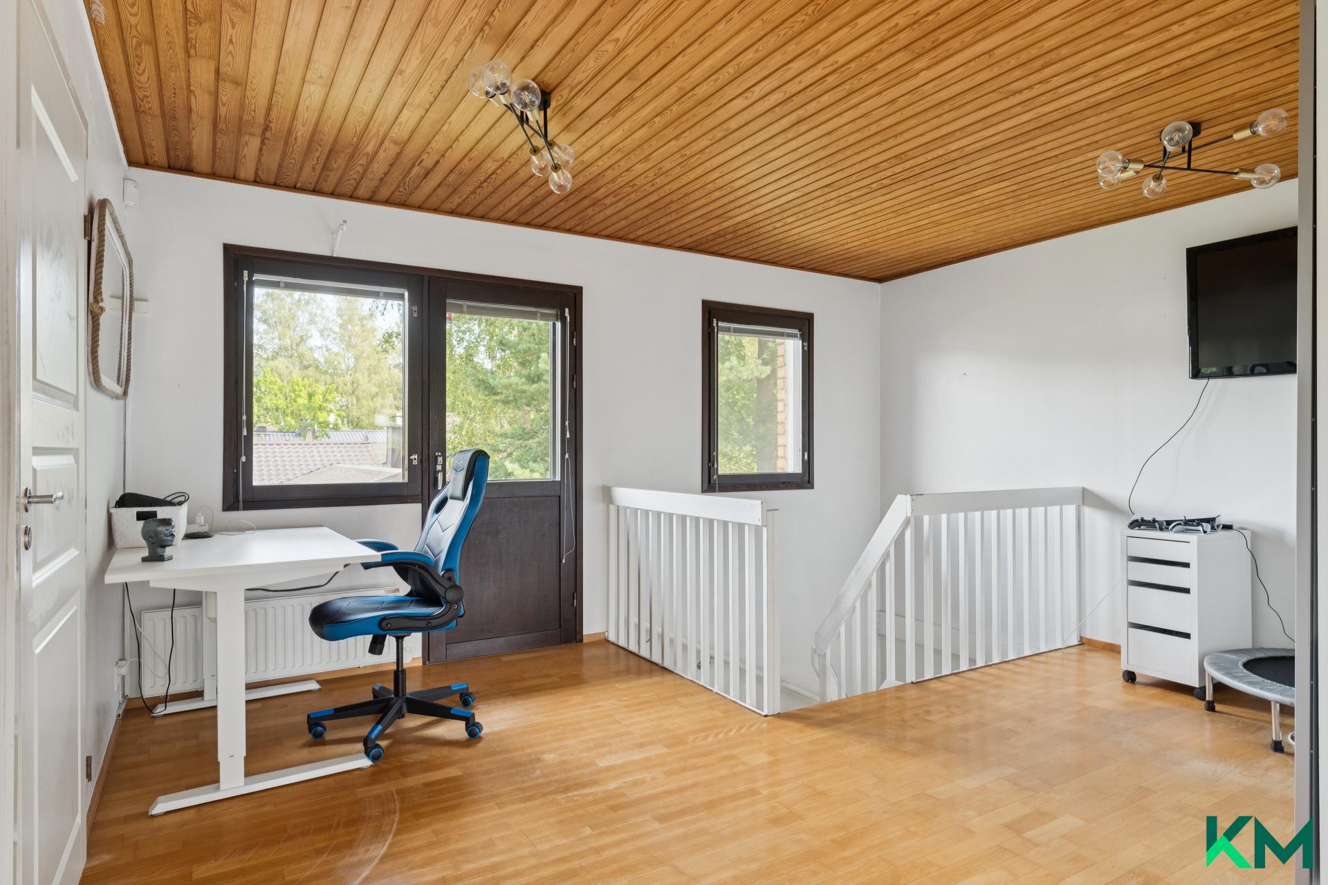 Lokitie 10, Vuosaari, Helsinki