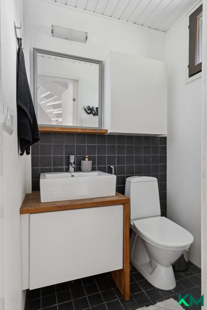 Lokitie 10, Vuosaari, Helsinki