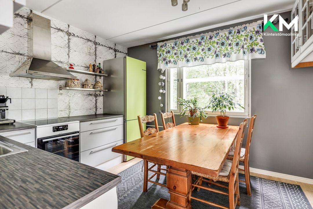Sarastuspolku 5, Vantaanlaakso, Vantaa