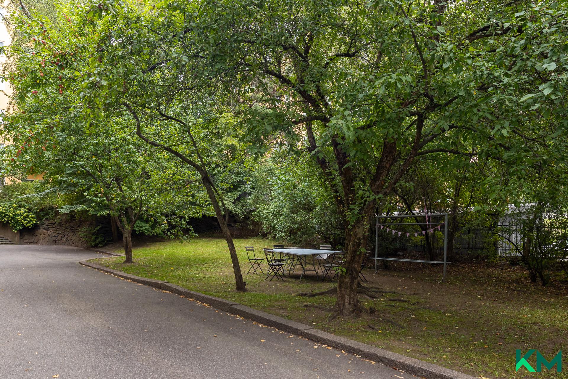 Munkkiniemen puistotie 21, Munkkiniemi, Helsinki