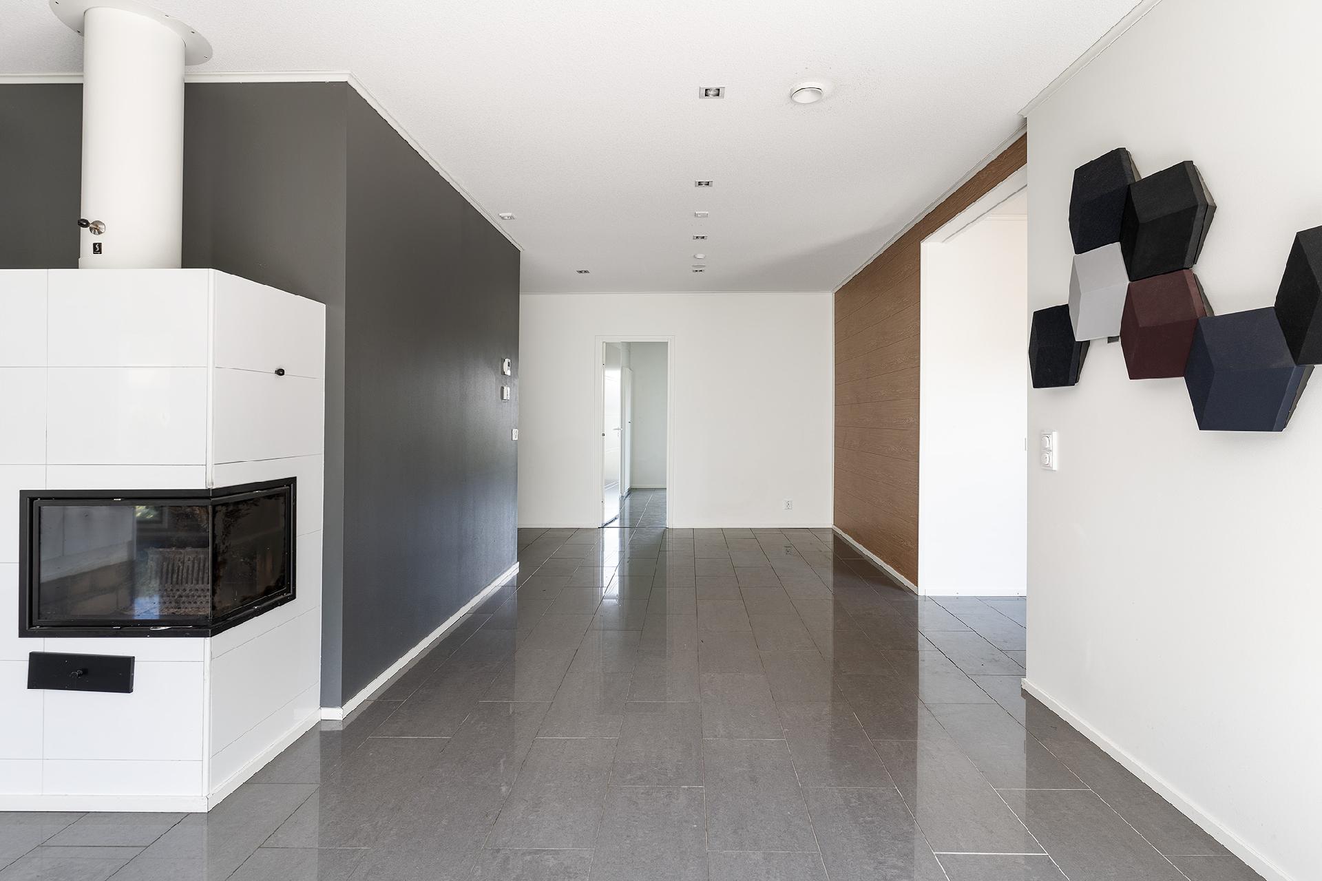 Pyhäjärventie 17, Vihola, Nokia