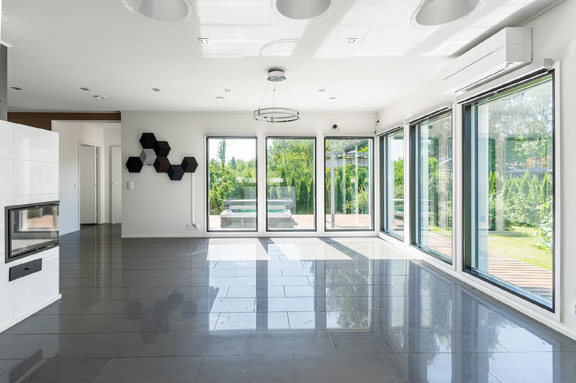 Pyhäjärventie 17, Vihola, Nokia