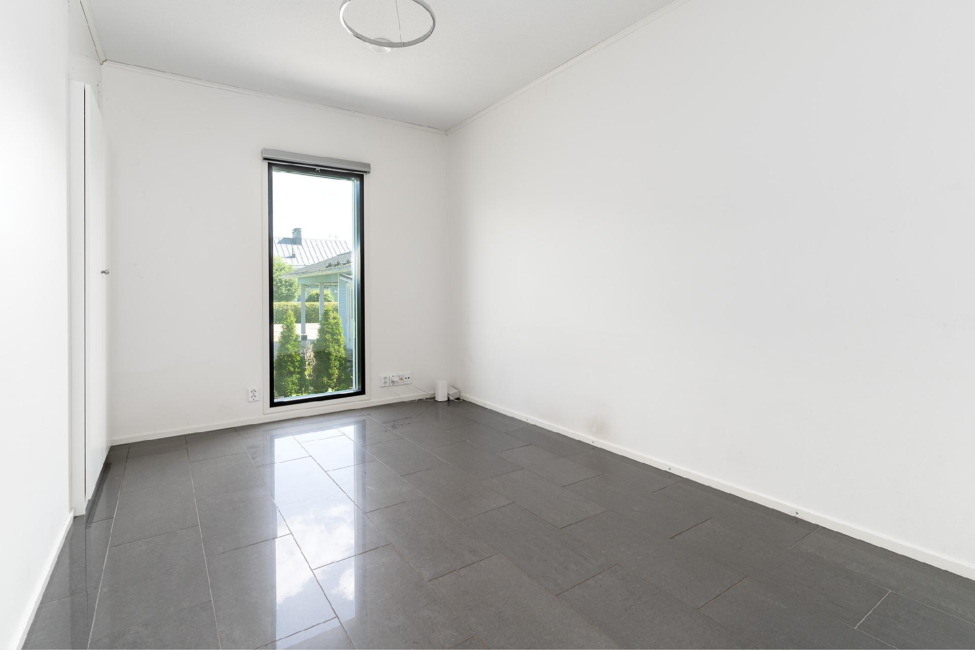 Pyhäjärventie 17, Vihola, Nokia