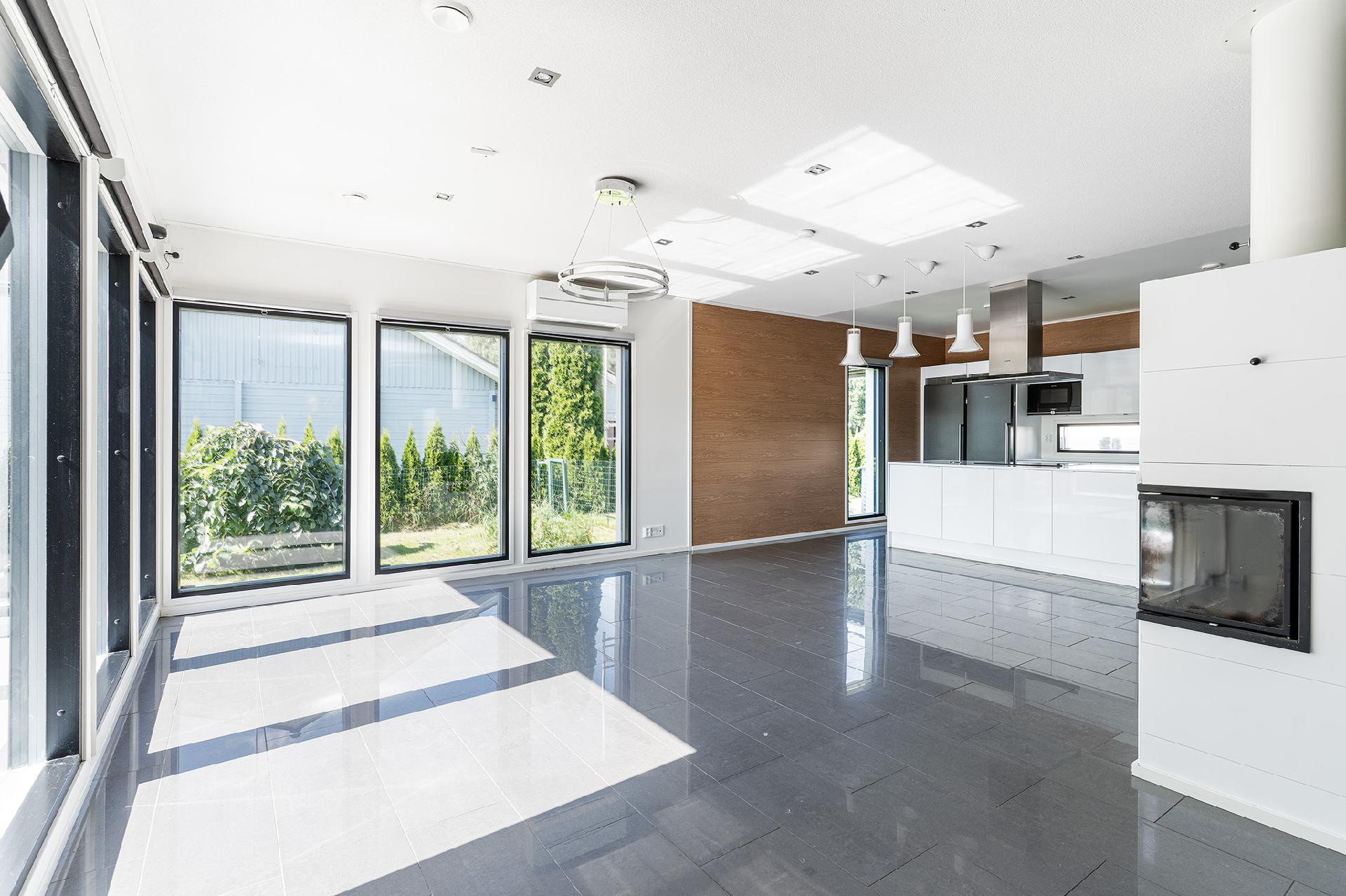 Pyhäjärventie 17, Vihola, Nokia