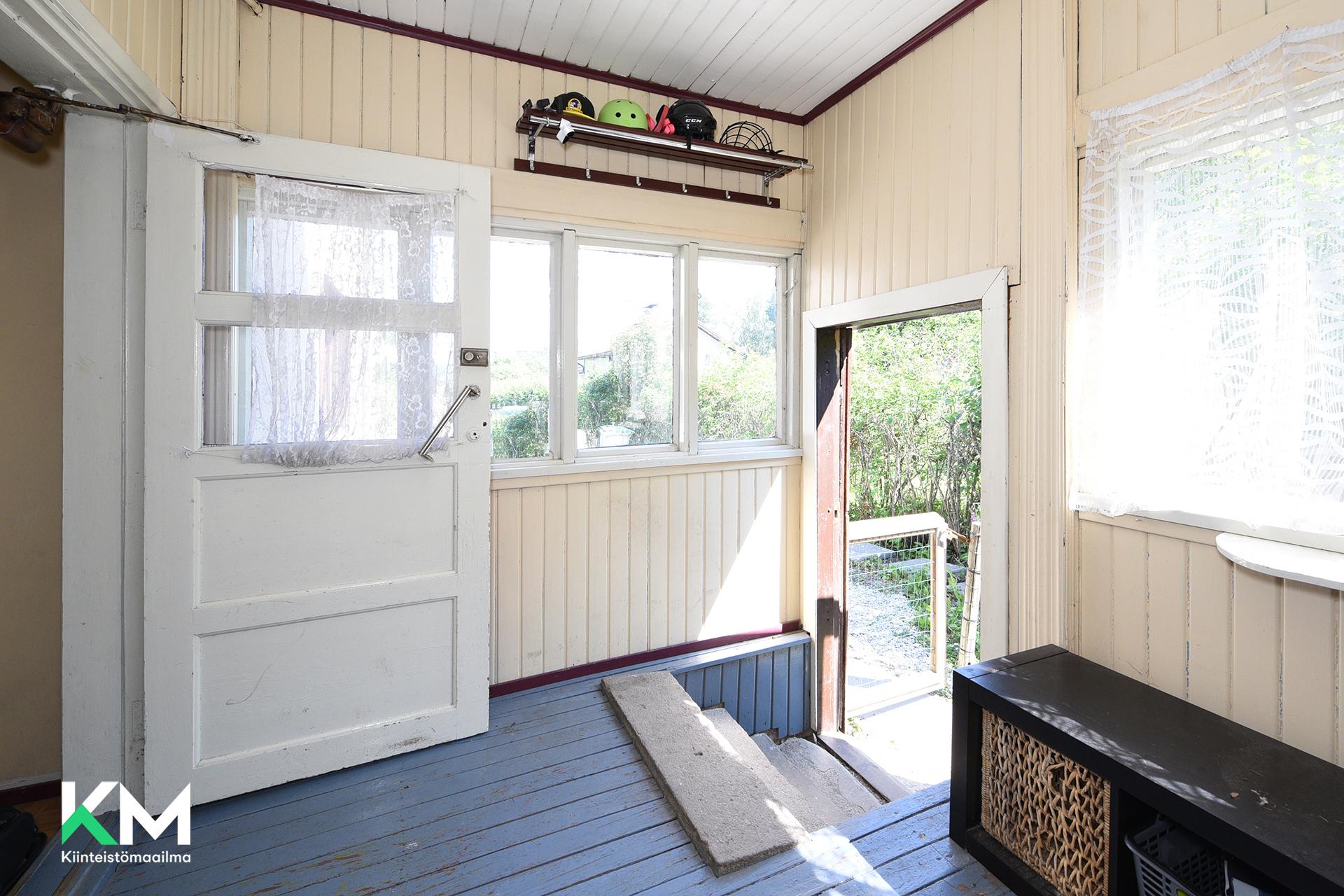 Mustamäenkatu 60, Laune, Lahti