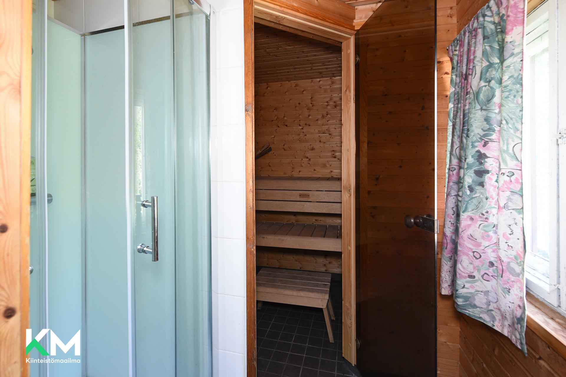 Mustamäenkatu 60, Laune, Lahti