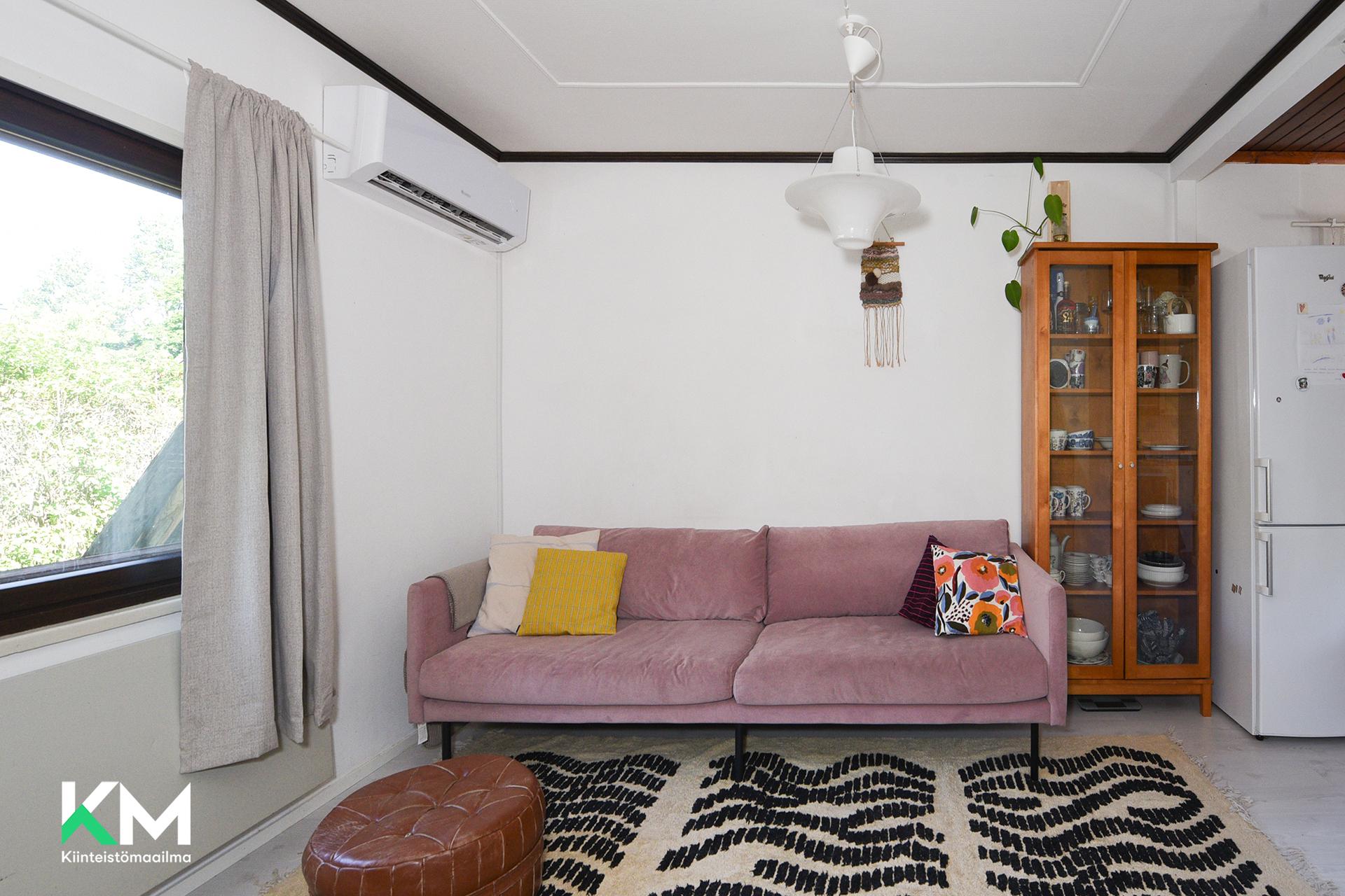 Mustamäenkatu 60, Laune, Lahti