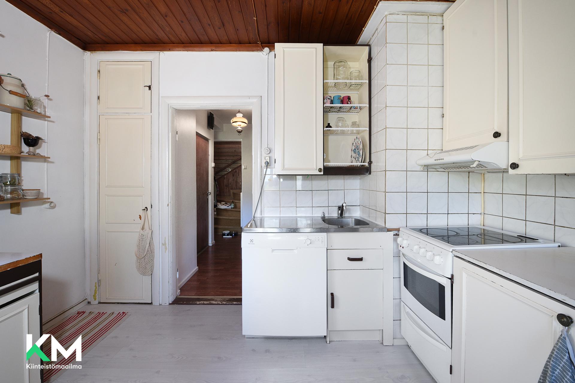 Mustamäenkatu 60, Laune, Lahti