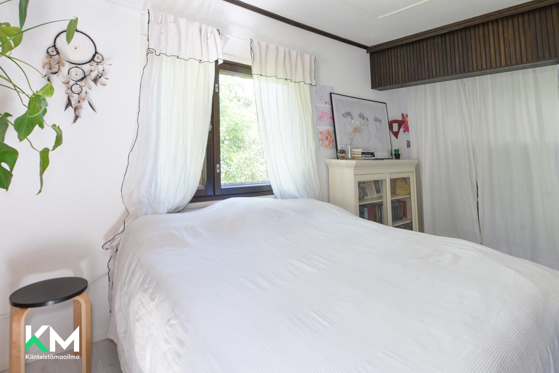 Mustamäenkatu 60, Laune, Lahti