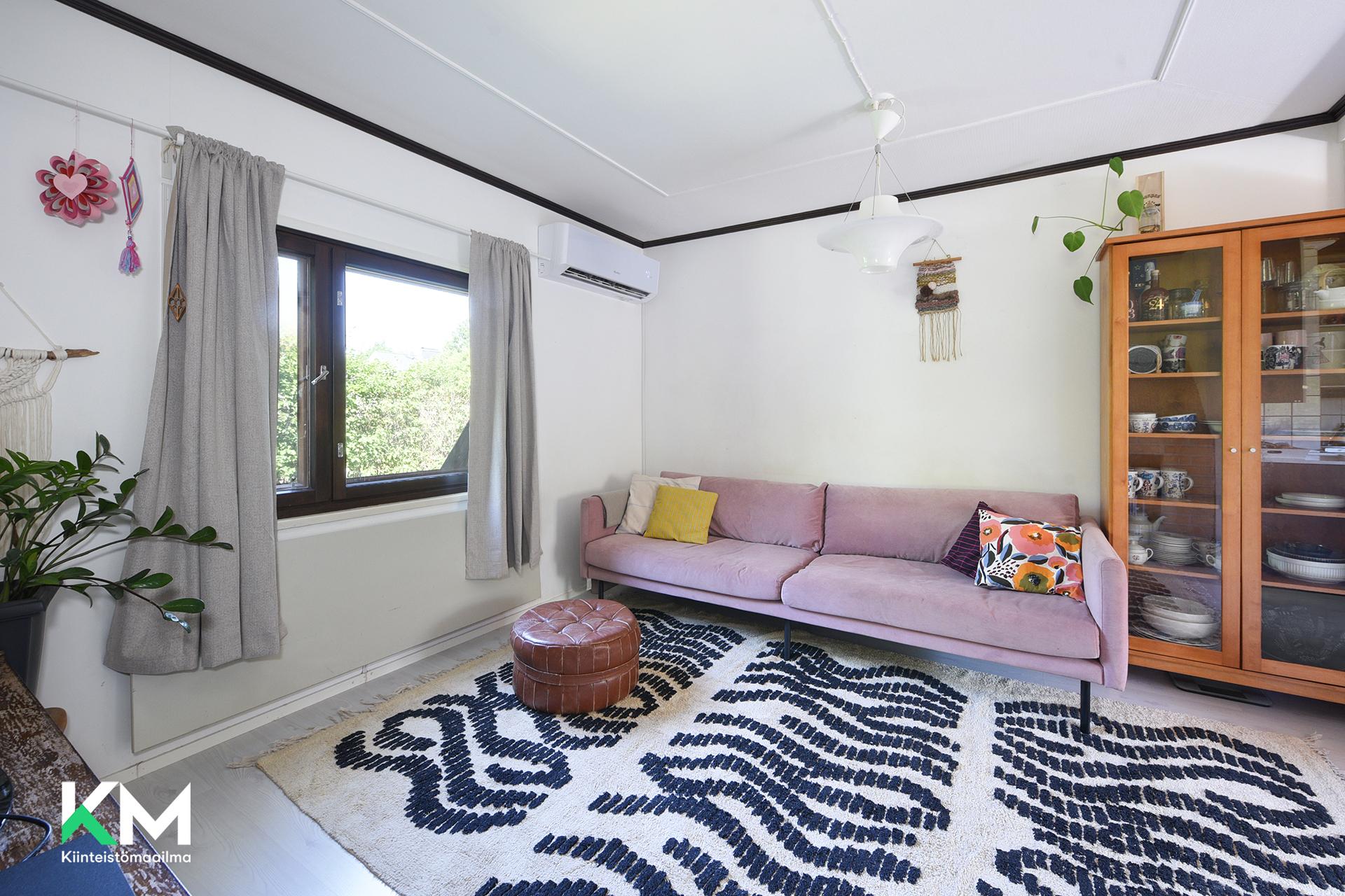 Mustamäenkatu 60, Laune, Lahti