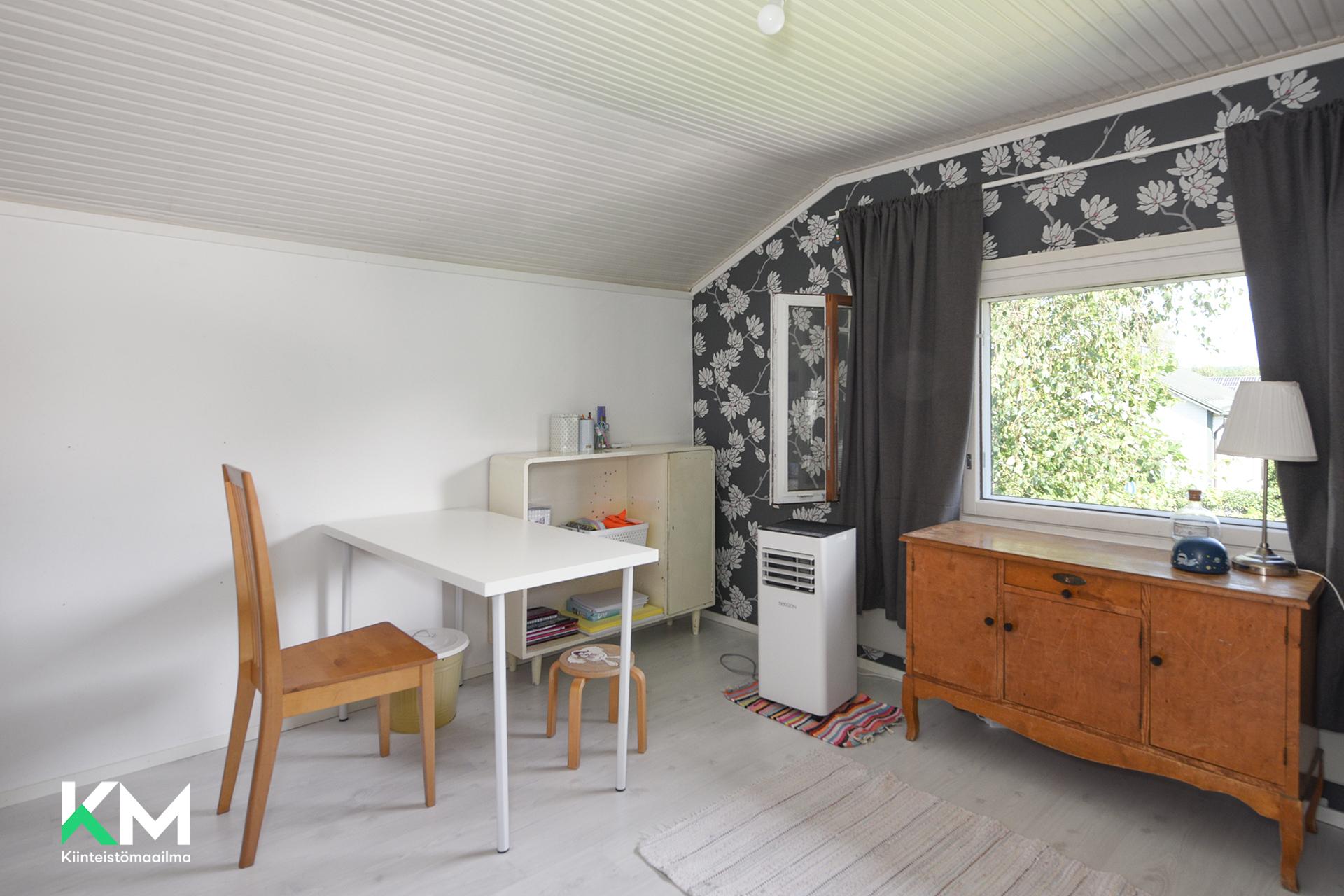 Mustamäenkatu 60, Laune, Lahti