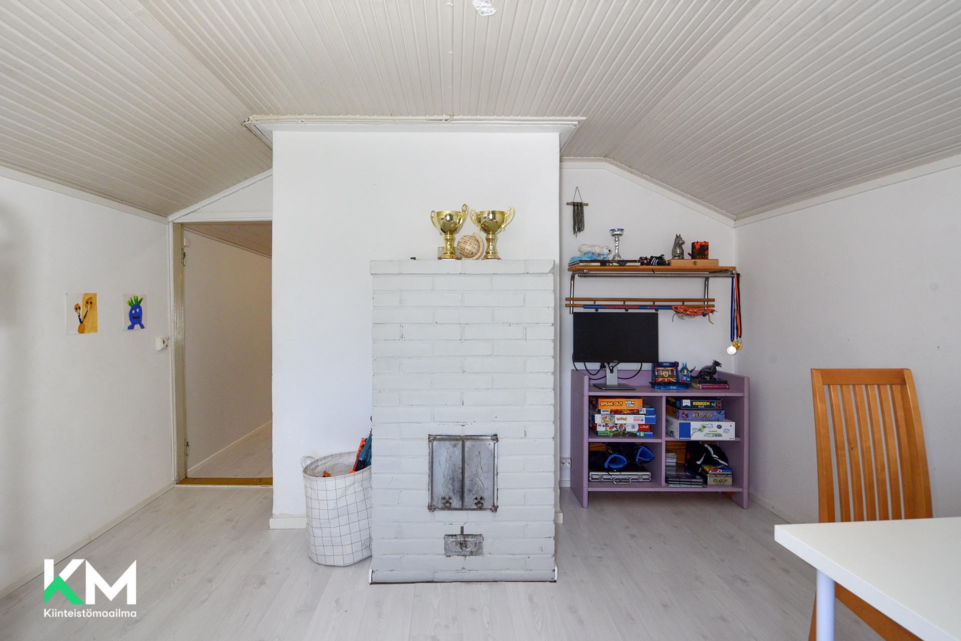 Mustamäenkatu 60, Laune, Lahti